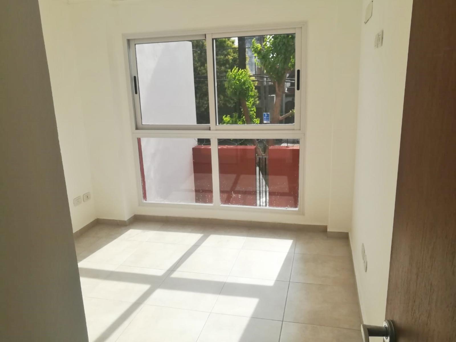 Las Flores 900 · Morón — foto 8
