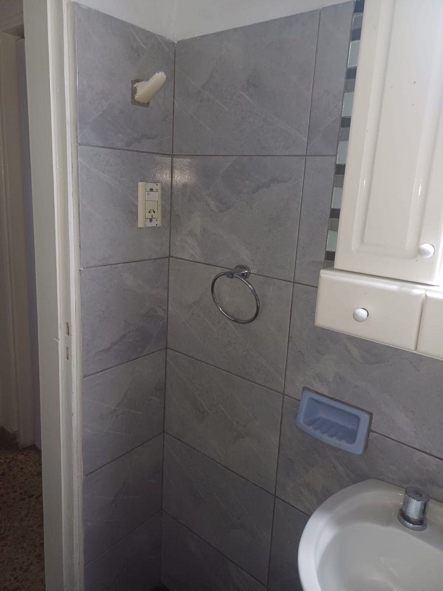 CONCEPCION ARENAL 2319 · Hurlingham — foto 11