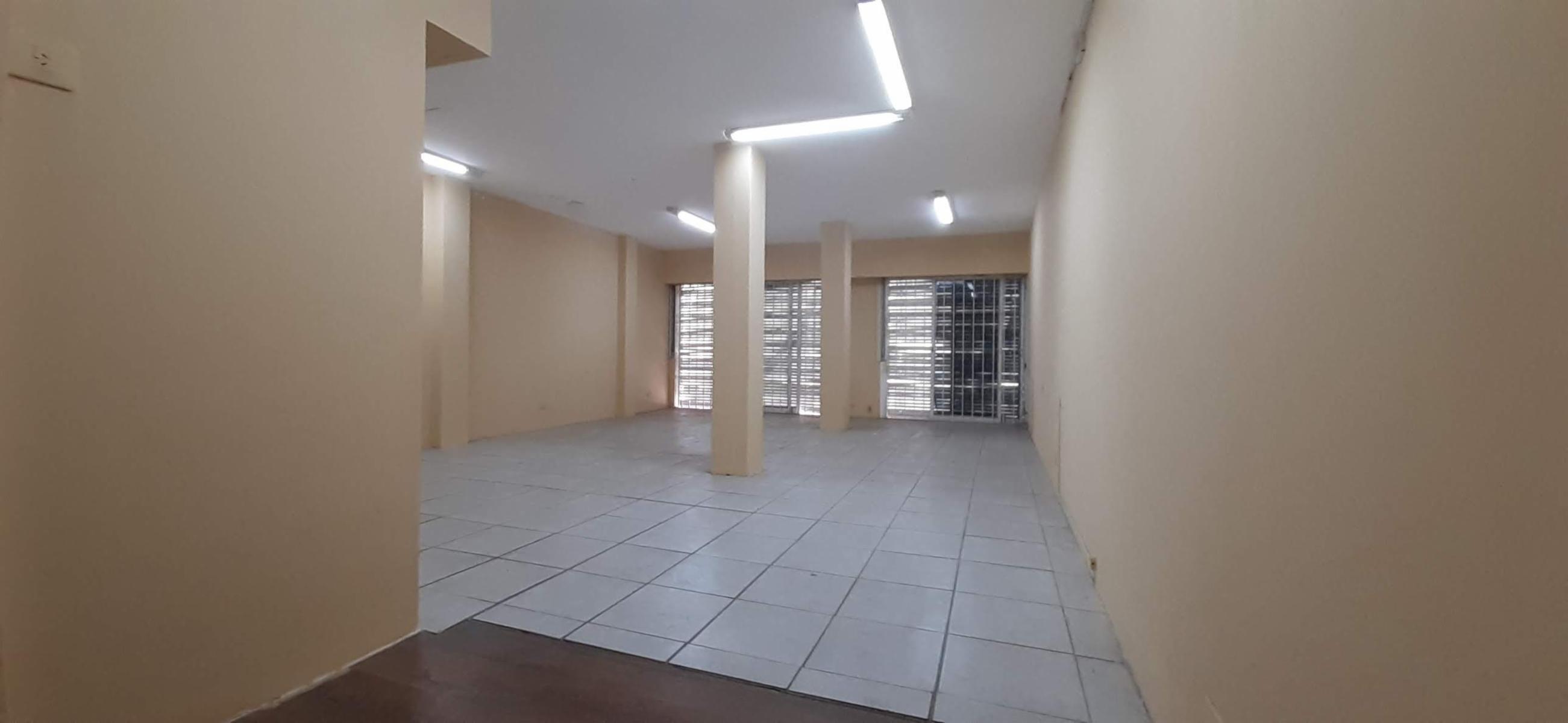 HERMOSA OFICINA CENTRICA EN VENTA