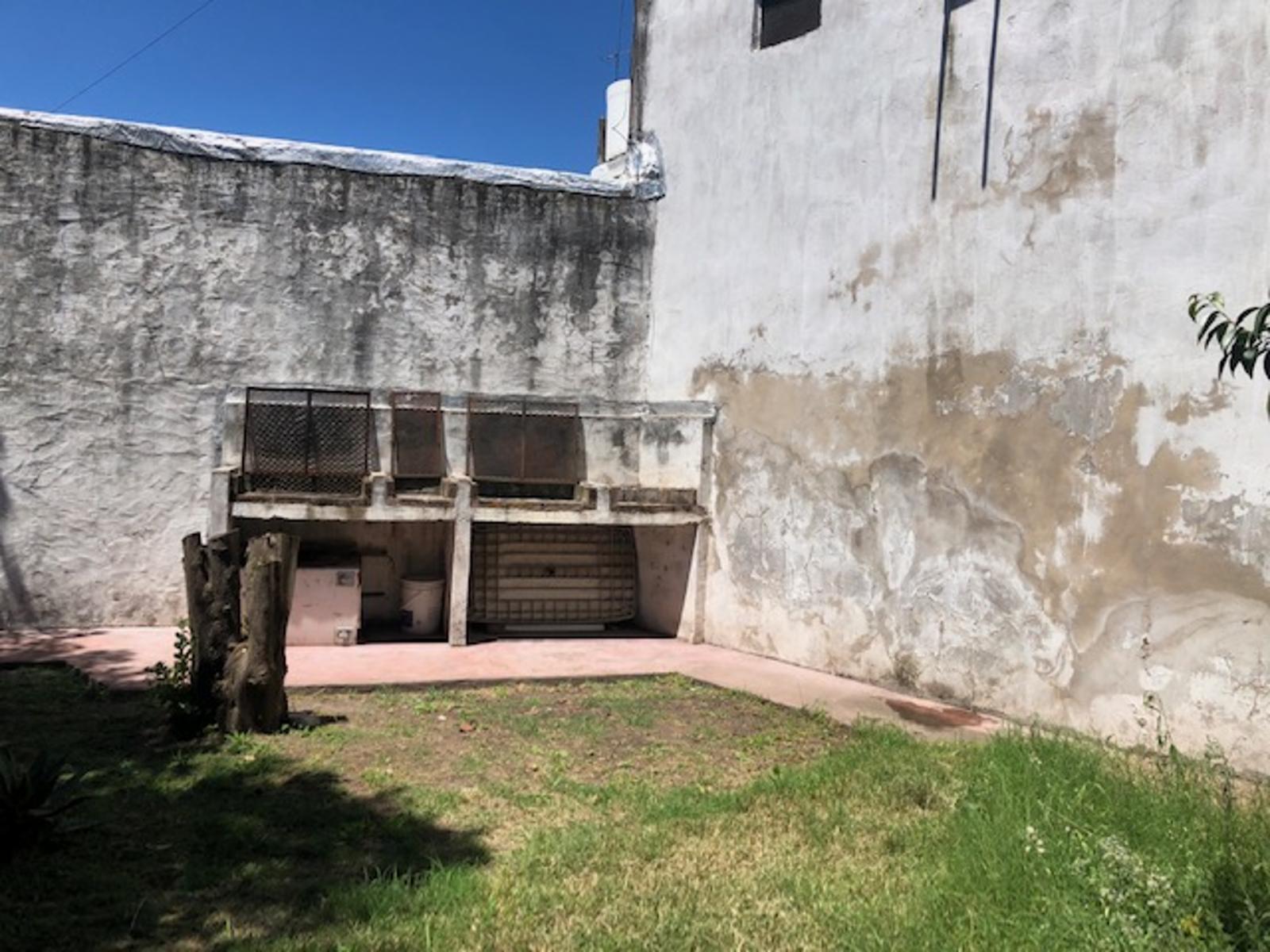 Padre Elizalde · Tres De Febrero — foto 15