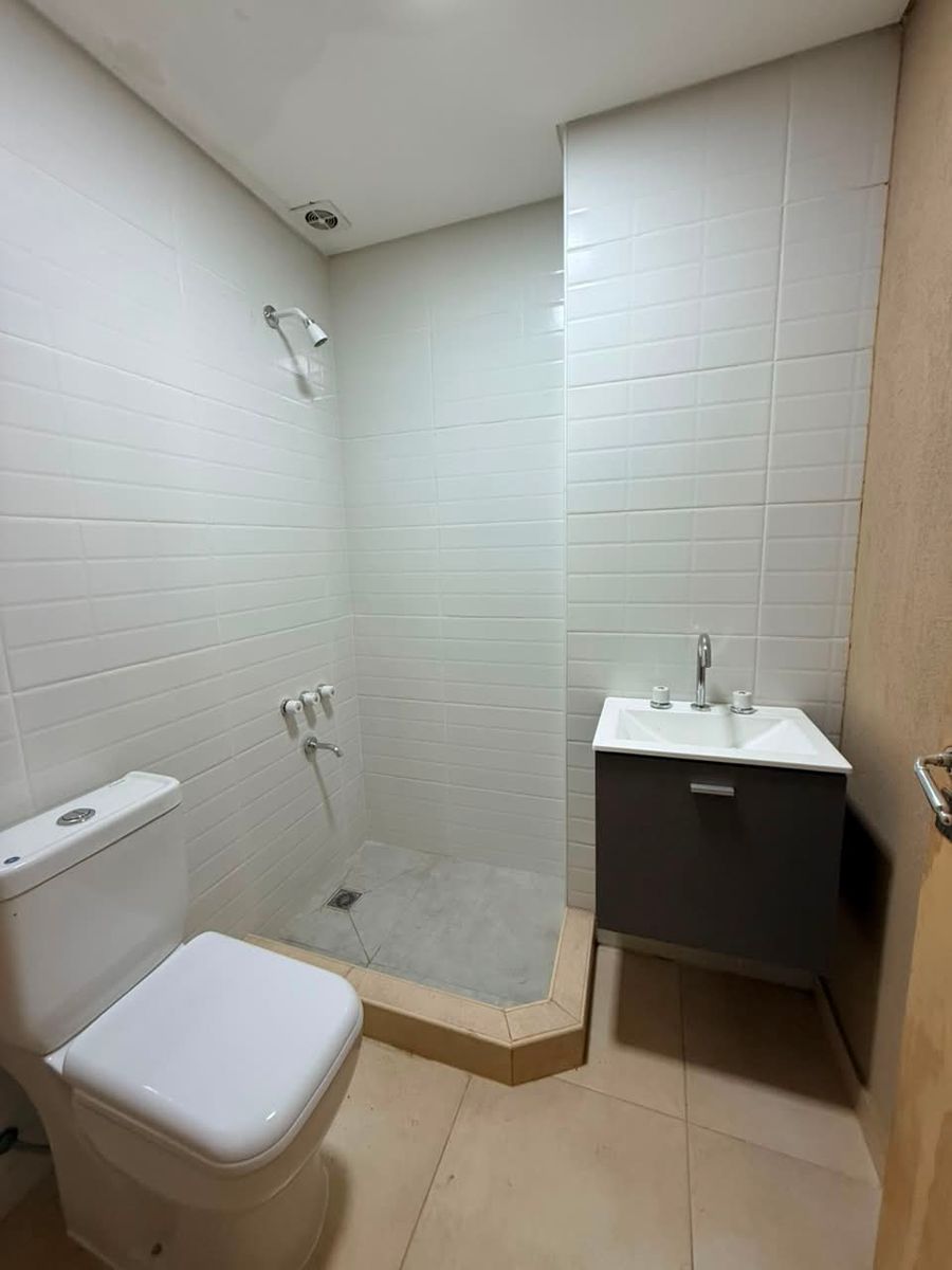 ANDRES ARGUIBEL 3226 · Hurlingham — foto 13