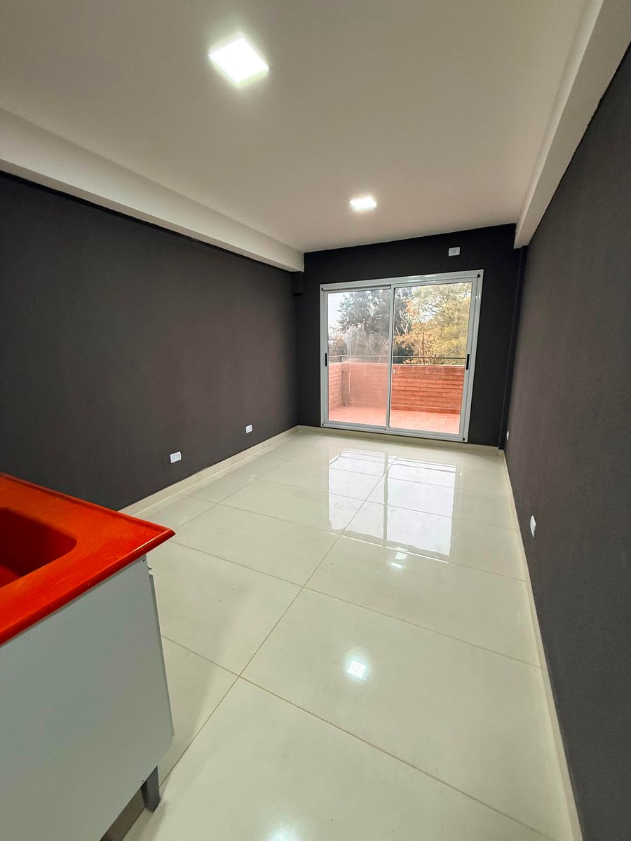 ANDRES ARGUIBEL 3226 · Hurlingham — foto 4