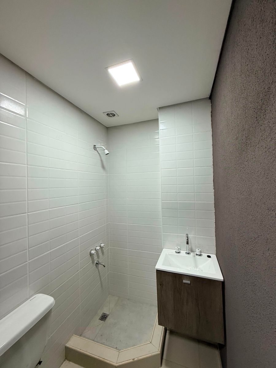 ANDRES ARGUIBEL 3226 · Hurlingham — foto 7