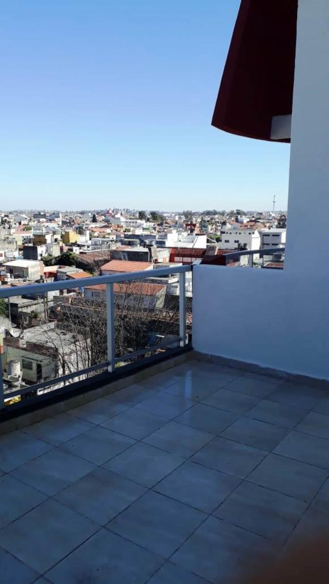 MAXIMO PAZ 900 · Lanús — foto 14
