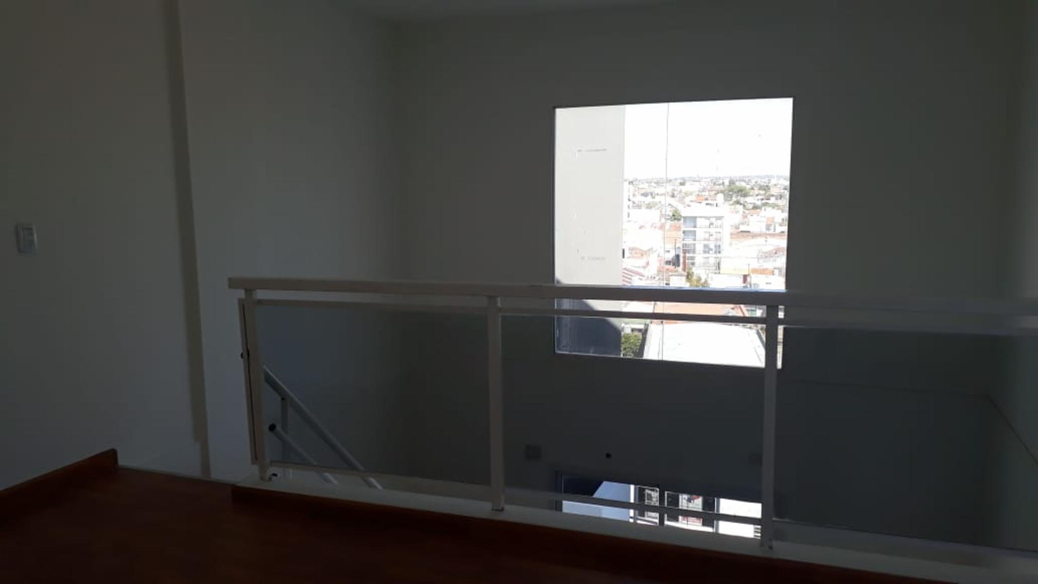 MAXIMO PAZ 900 · Lanús — foto 10