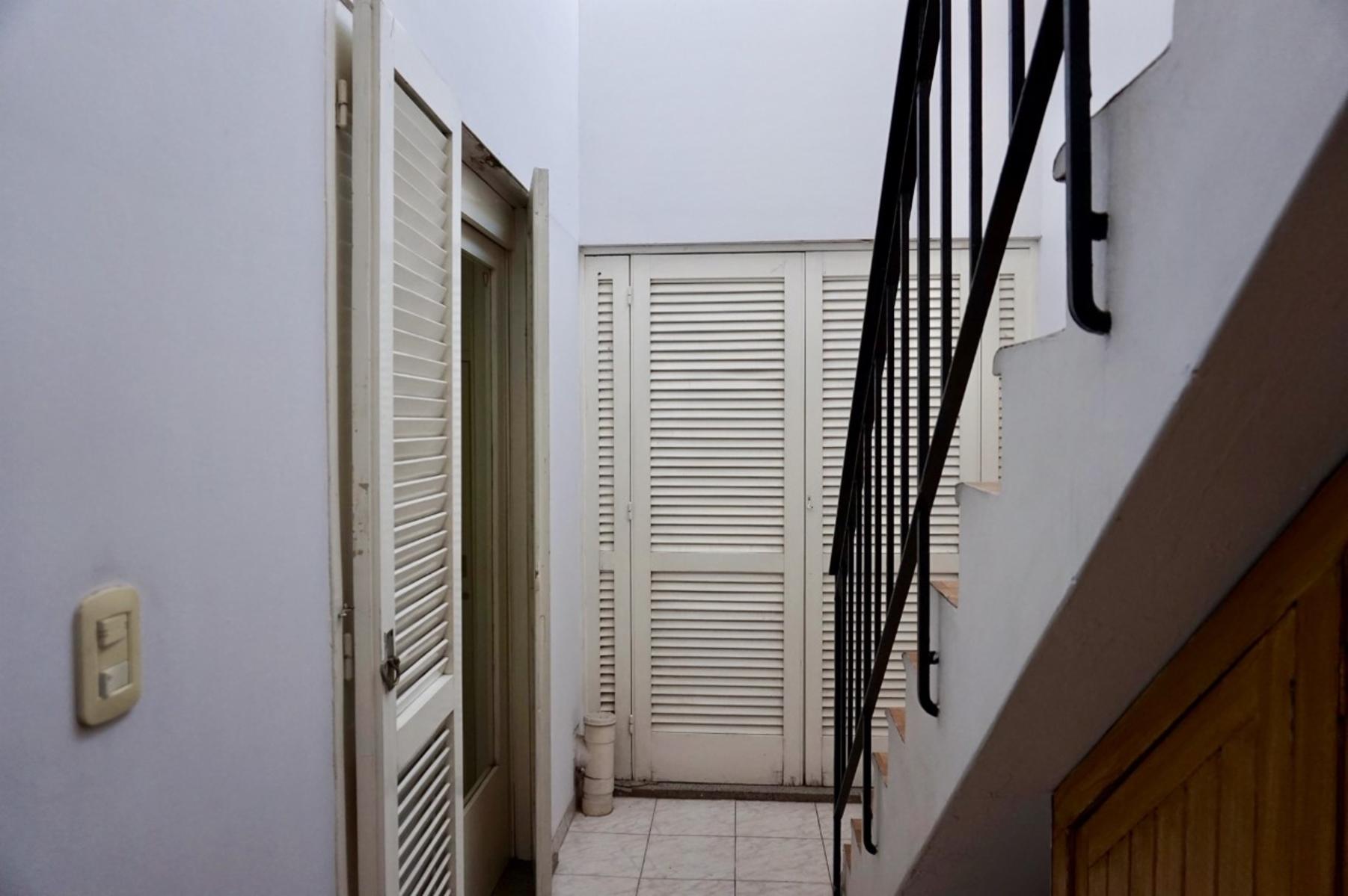 Avelino Maure 136 · Capital — foto 43