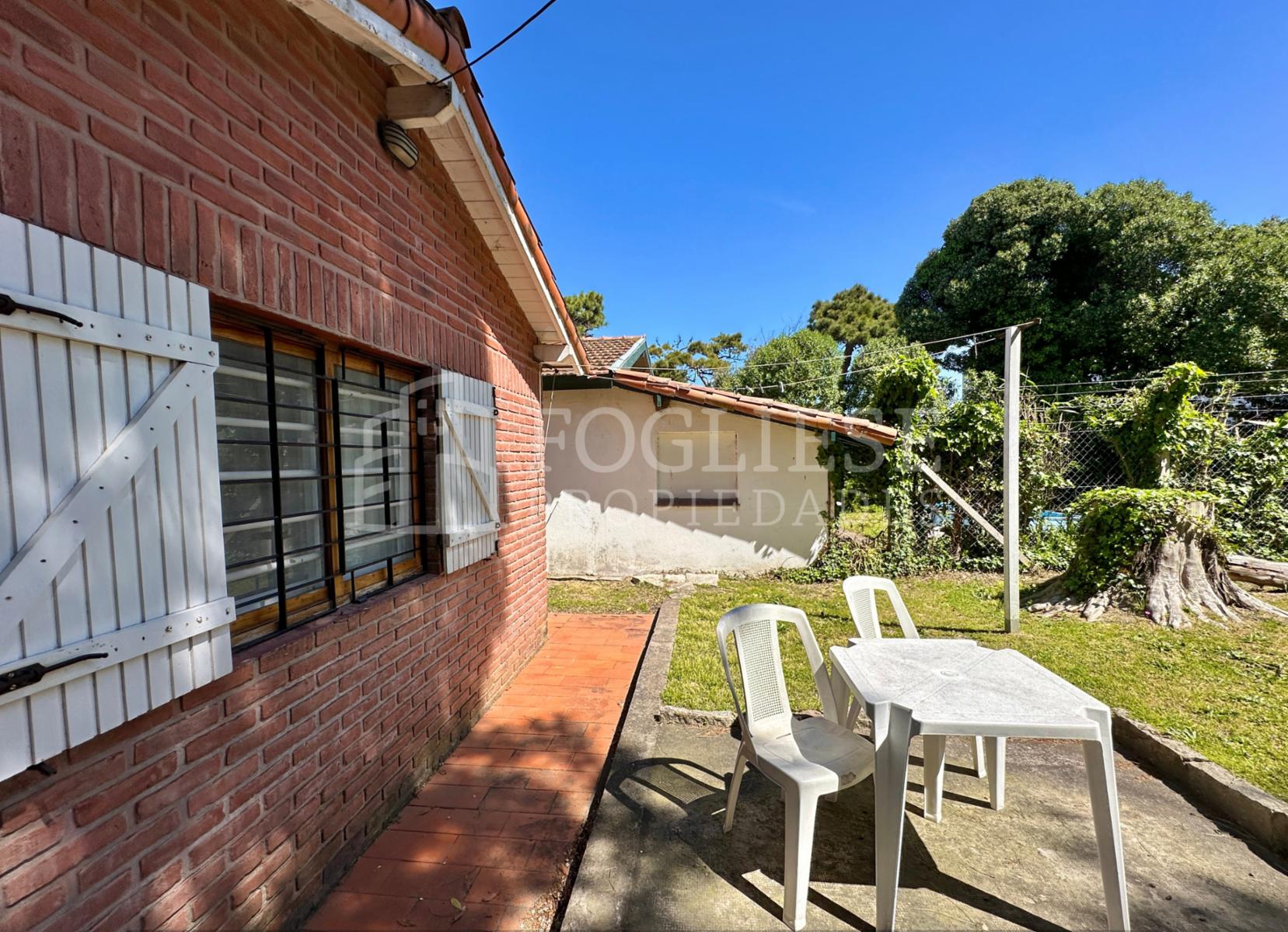 Avenida 4 entre Paseos 113 y 112 · Villa Gesell — foto 16
