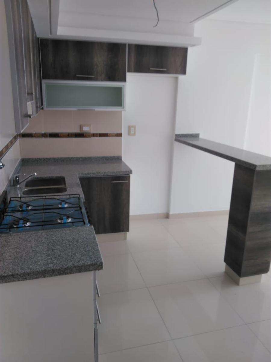 LISANDRO DEL LA TORRE 106 · Liniers — foto 3
