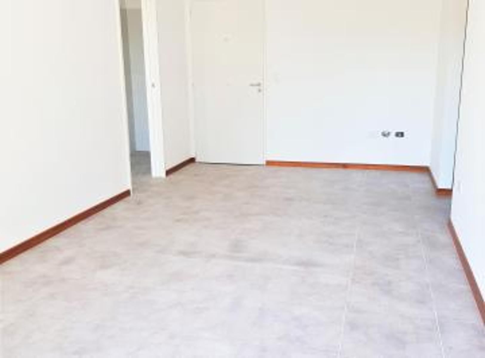 Semipisos de Dos Ambientes a Estrenar, con Cocina Separada y Balcon Aterrazado