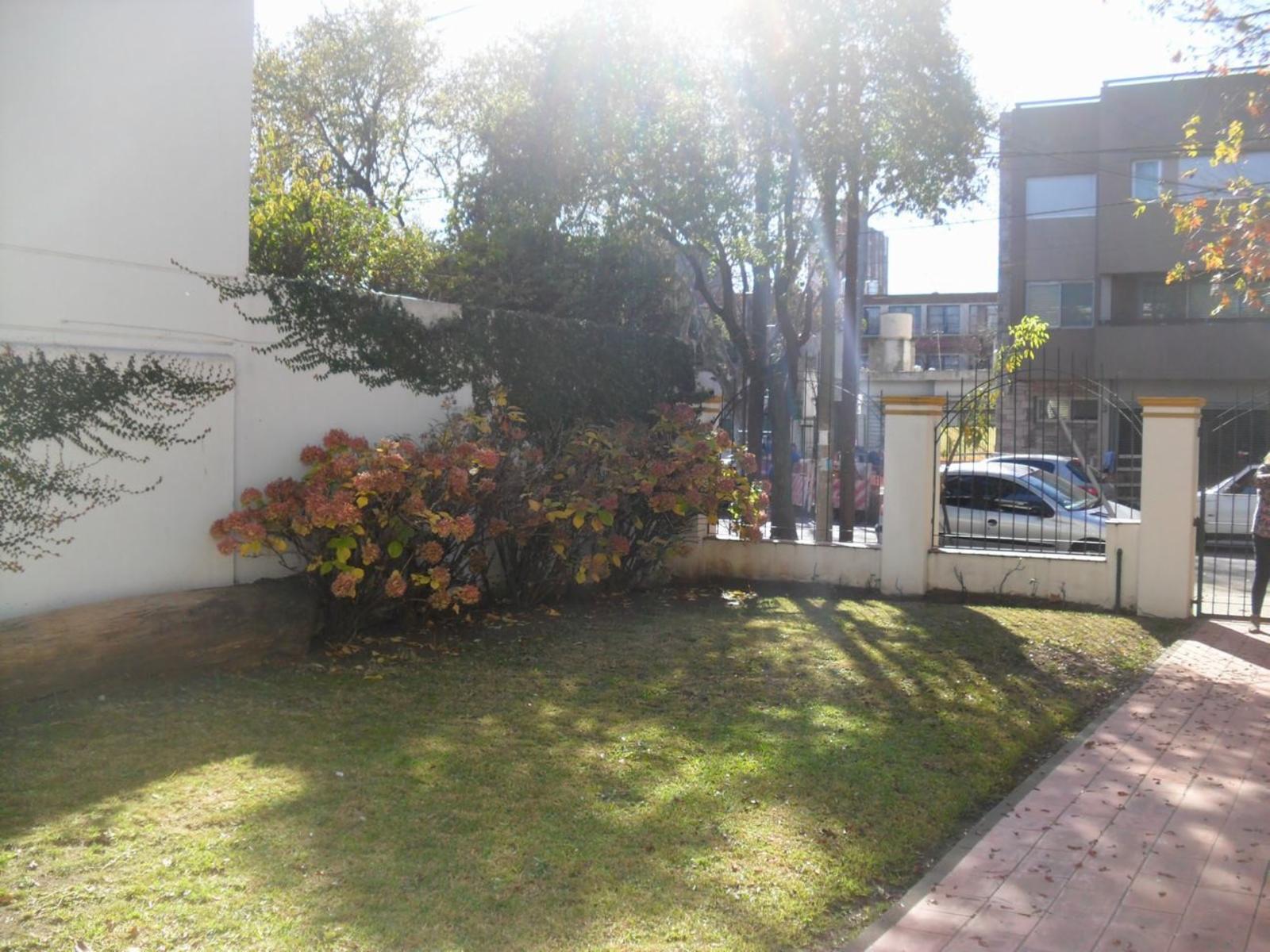 libertad 500 · Morón — foto 13