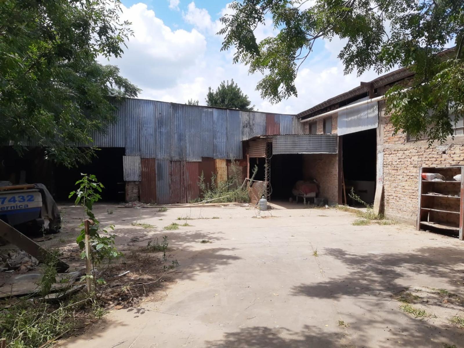 Hipólito Yrigoyen 22015 · Almirante Brown — foto 3