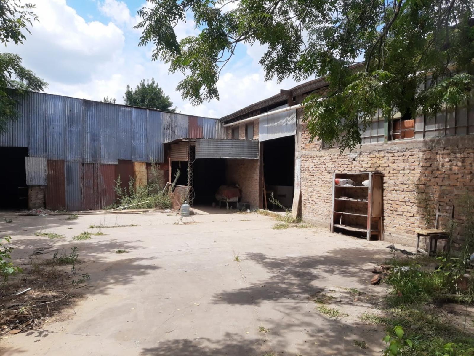 Hipólito Yrigoyen 22015 · Almirante Brown — foto 5