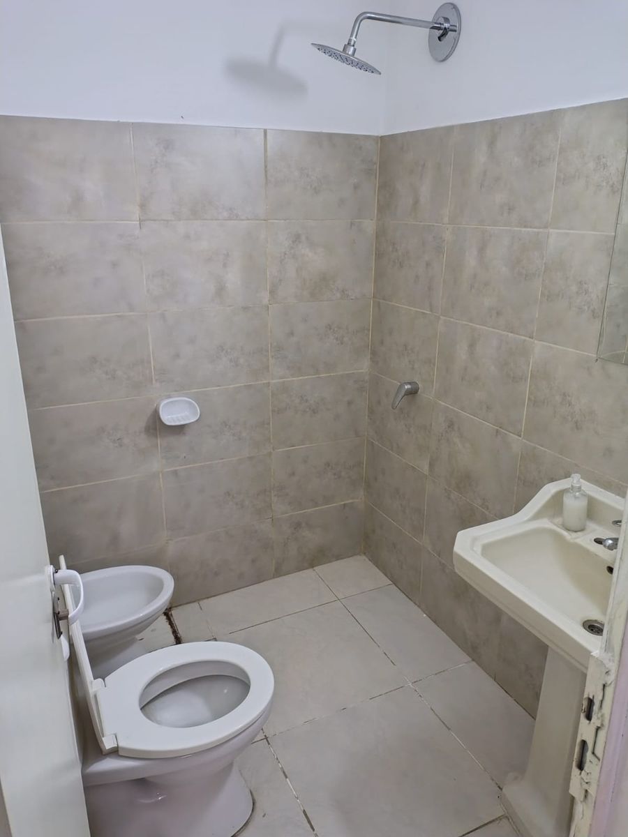 Cabo Primero Ramon Aldo Moreno 255 · Almirante Brown — foto 6