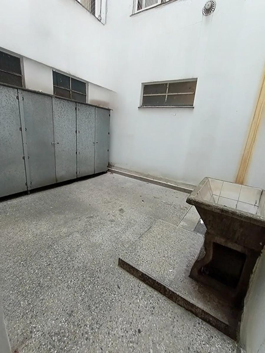 Remedios Escalda  de San Martin 160 · Morón — foto 3