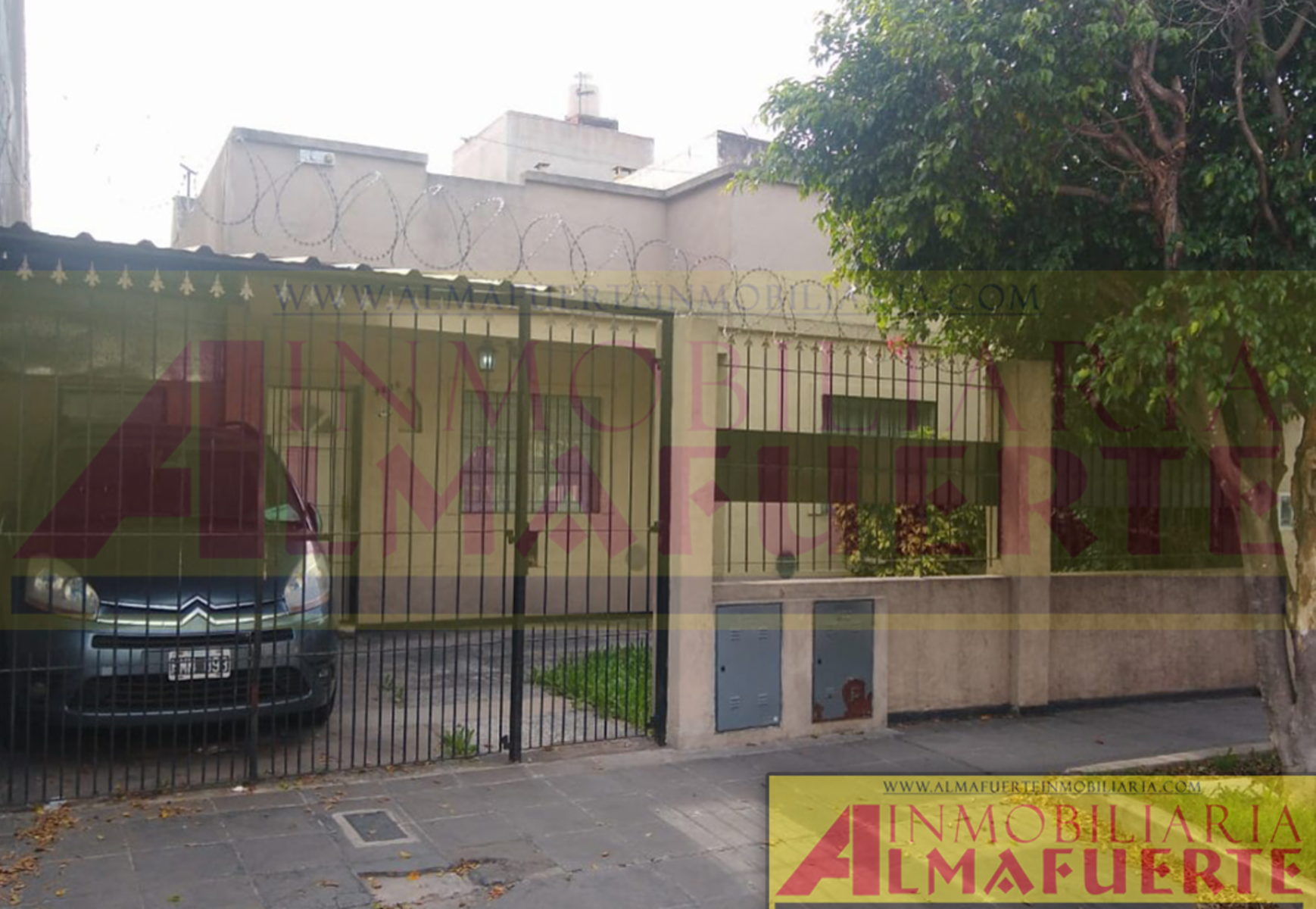 Vivienda al frente de 3 dormitorios.