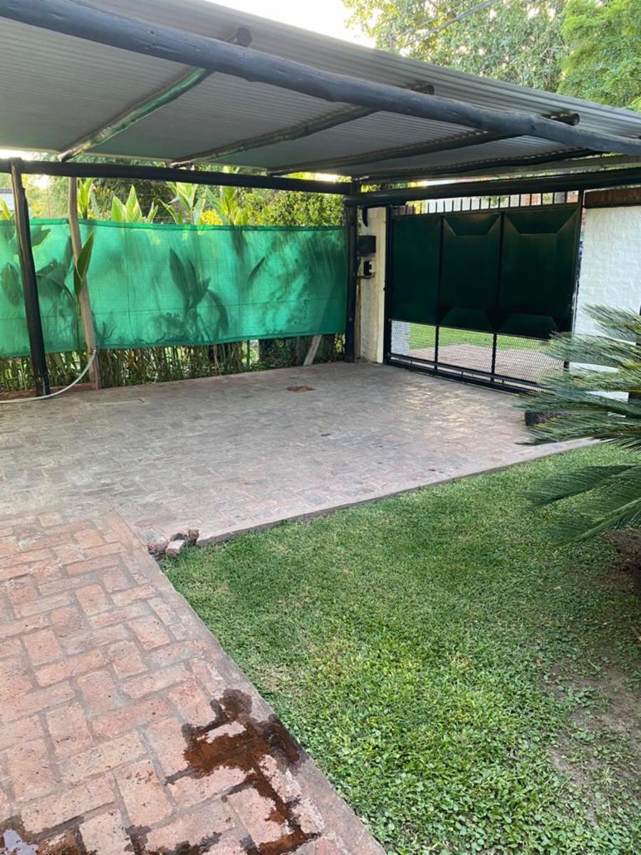 VENTA CASA MAS LOCAL. OPORTUNIDAD SE FINANCIA SALDO.