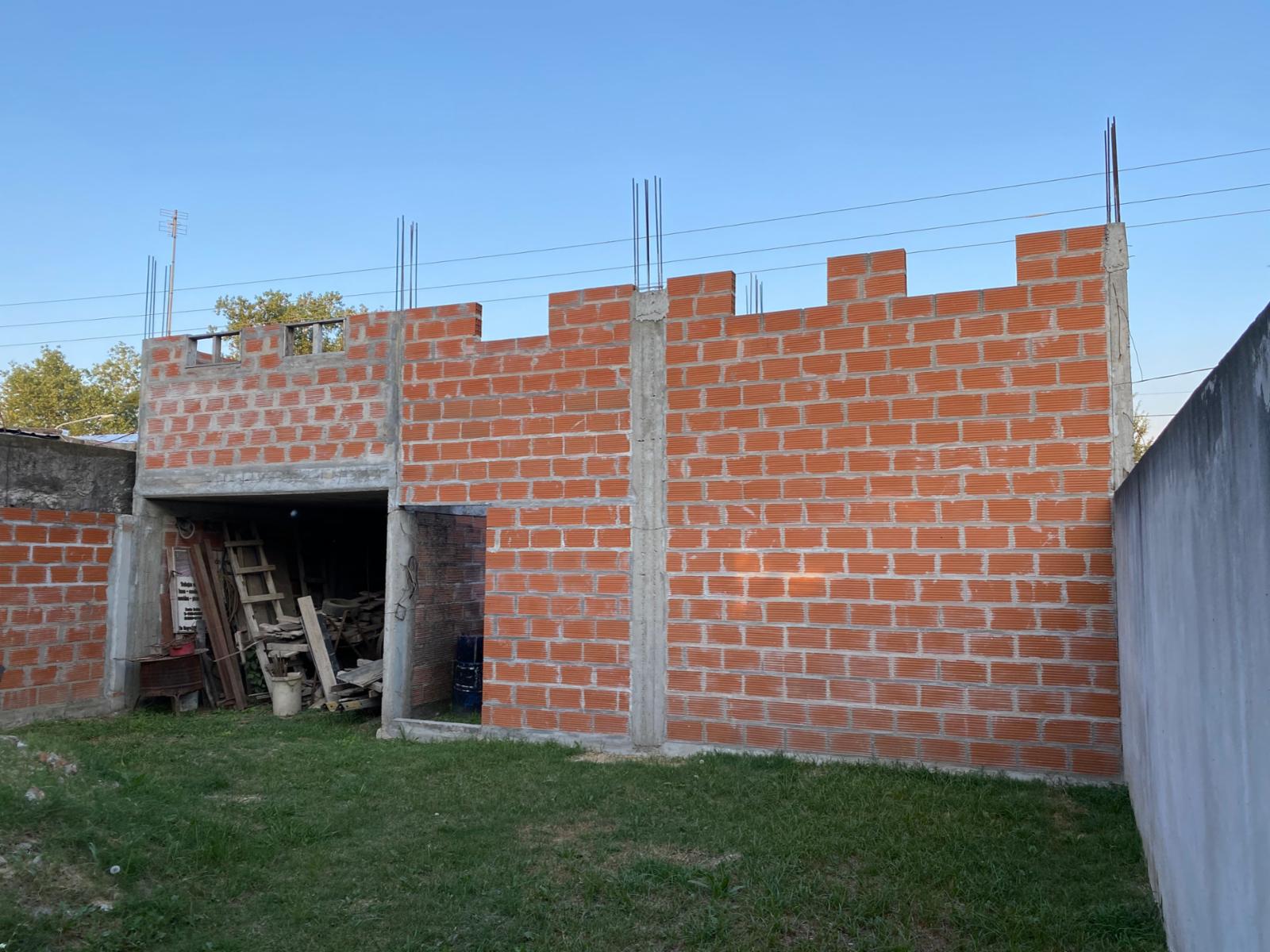Av. De Las Montoneras 550 · General Rodriguez — foto 4