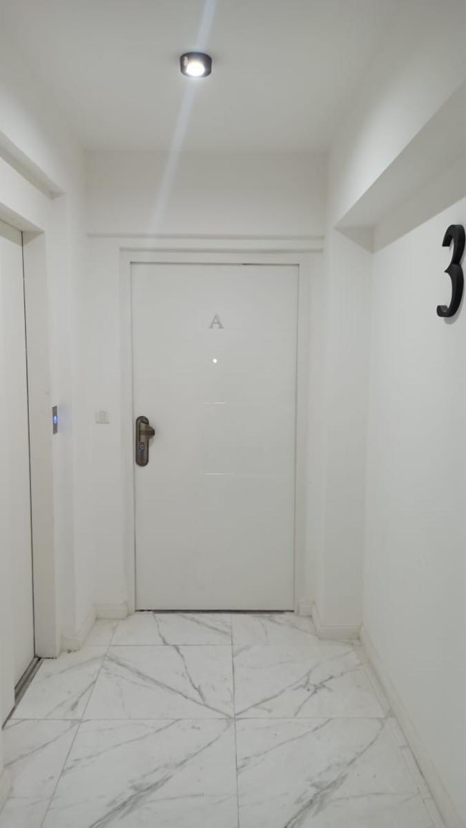 DEL VALLE IBERLUCEA 3000 · Lanús — foto 3
