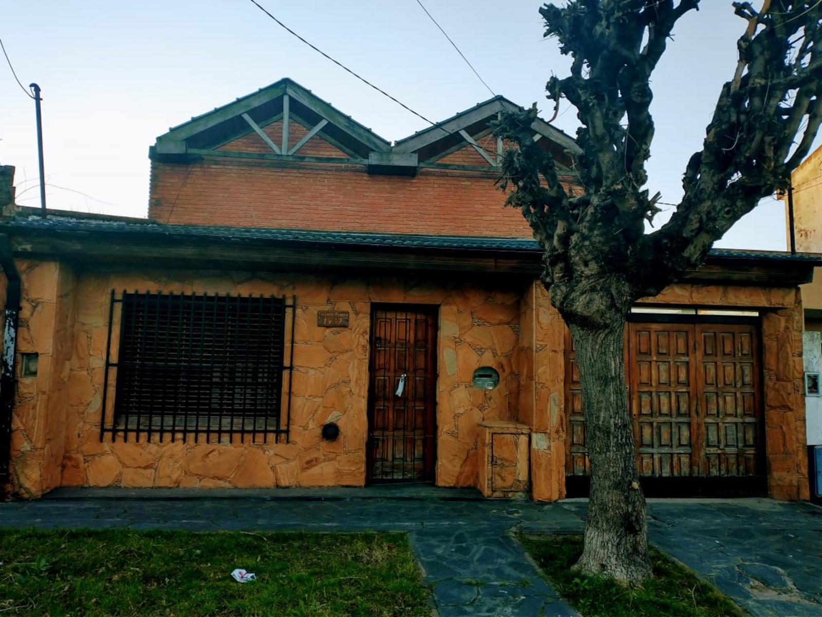 VICENTE LOPEZ 1400 · Morón — foto 6