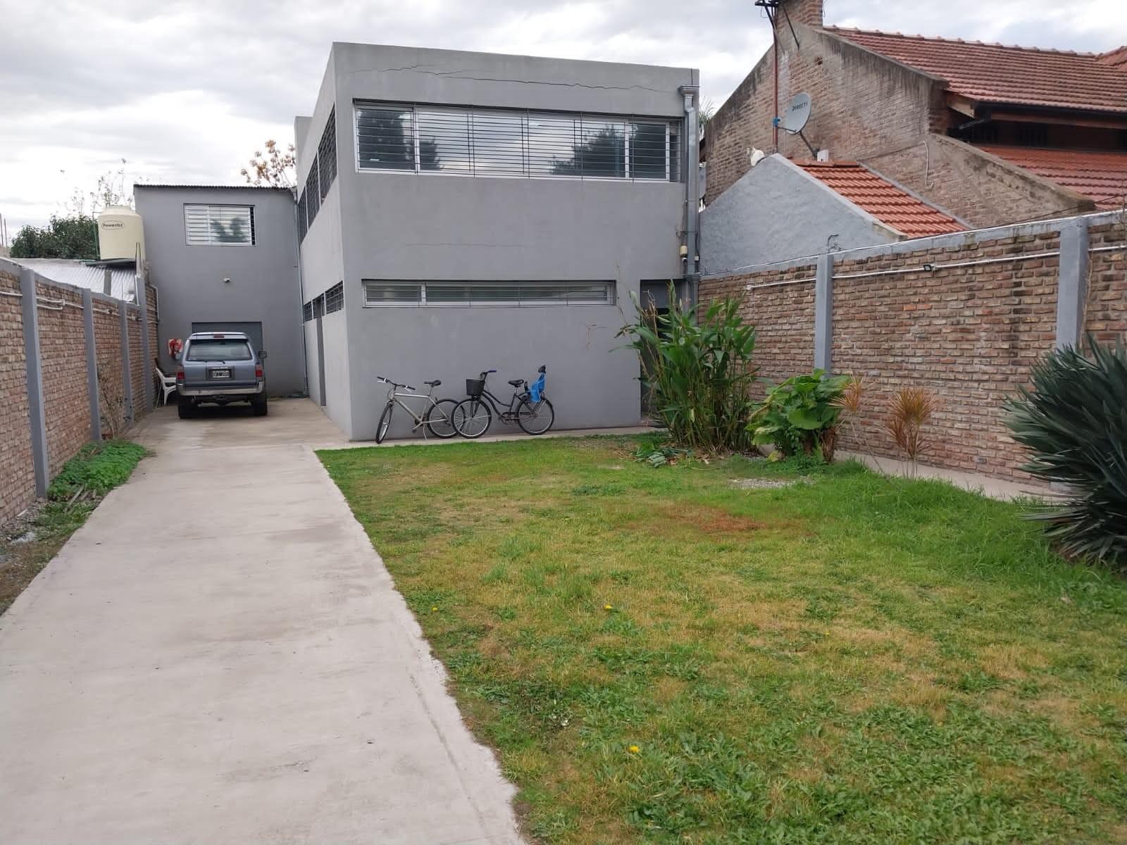 GALPON EN VENTA UDAONDO 661 ITUZAINGO NORTE