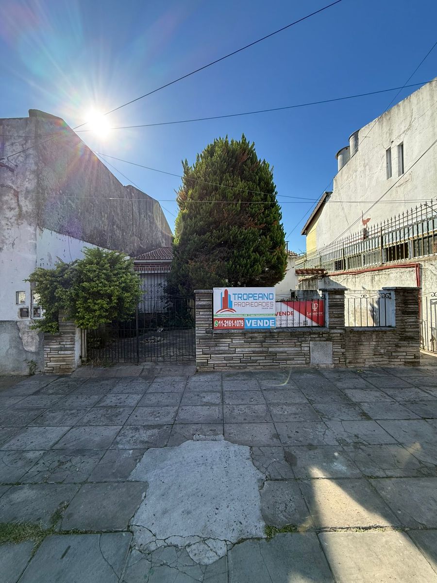 Oportunidad Ph 3 Amb Al Frente Con Cochera Y Patio A Refaccionar Lomas Del Mirador