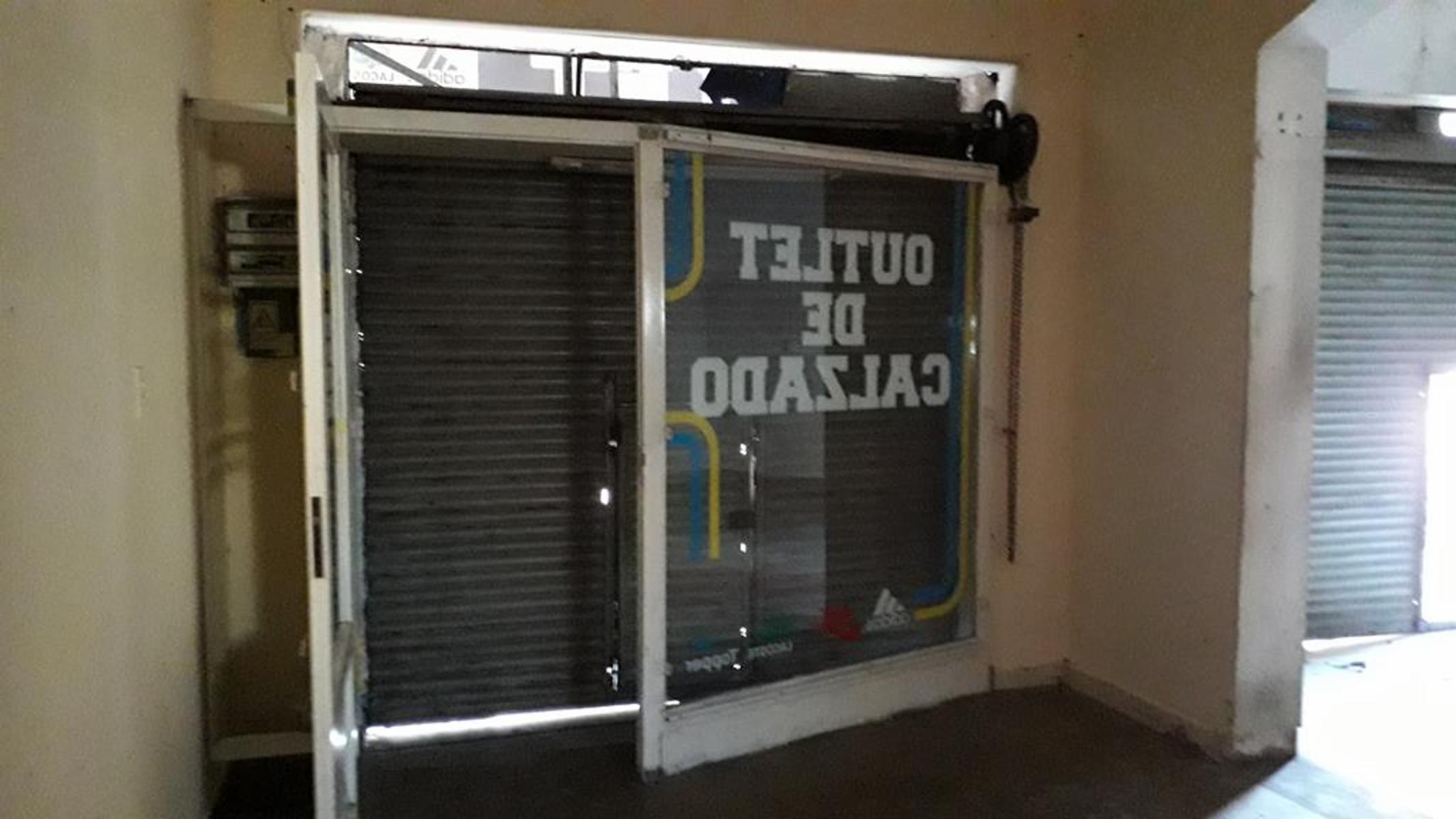 BLANCO ENCALADA 1151 · La Matanza — foto 21