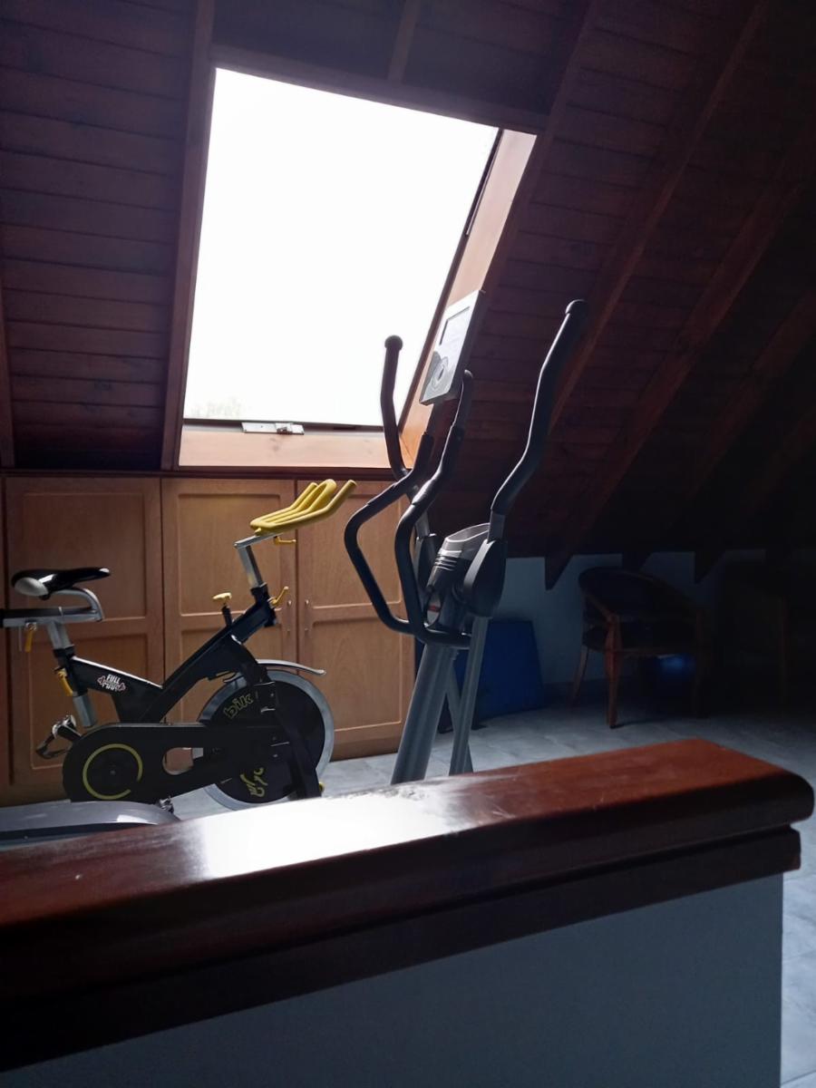 Venta de chalet 4 ambientes con pileta Haedo