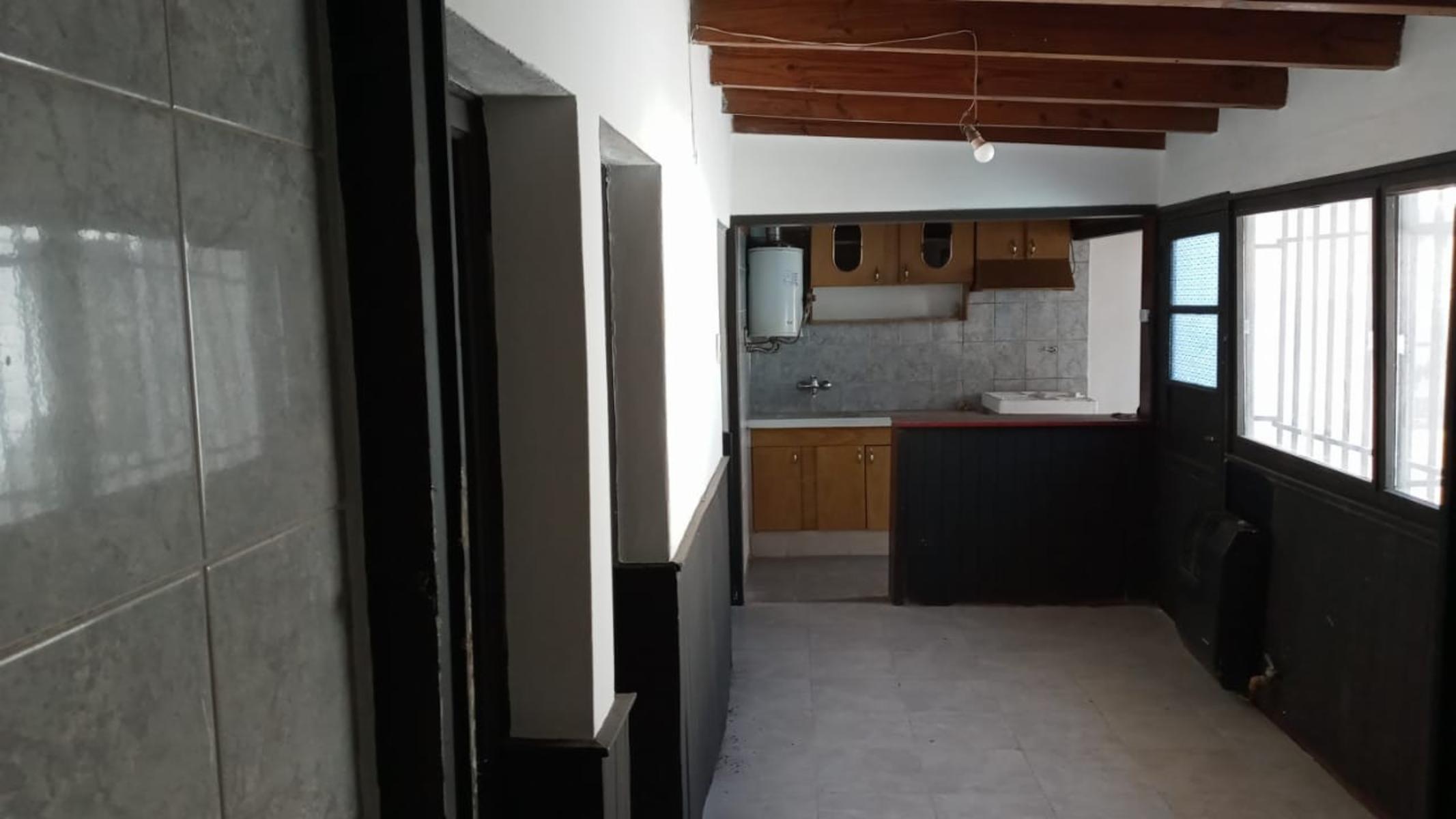 DORREGO  cuadra costanera interno independiente 3 dorm patio churrasquera USD 22.500
