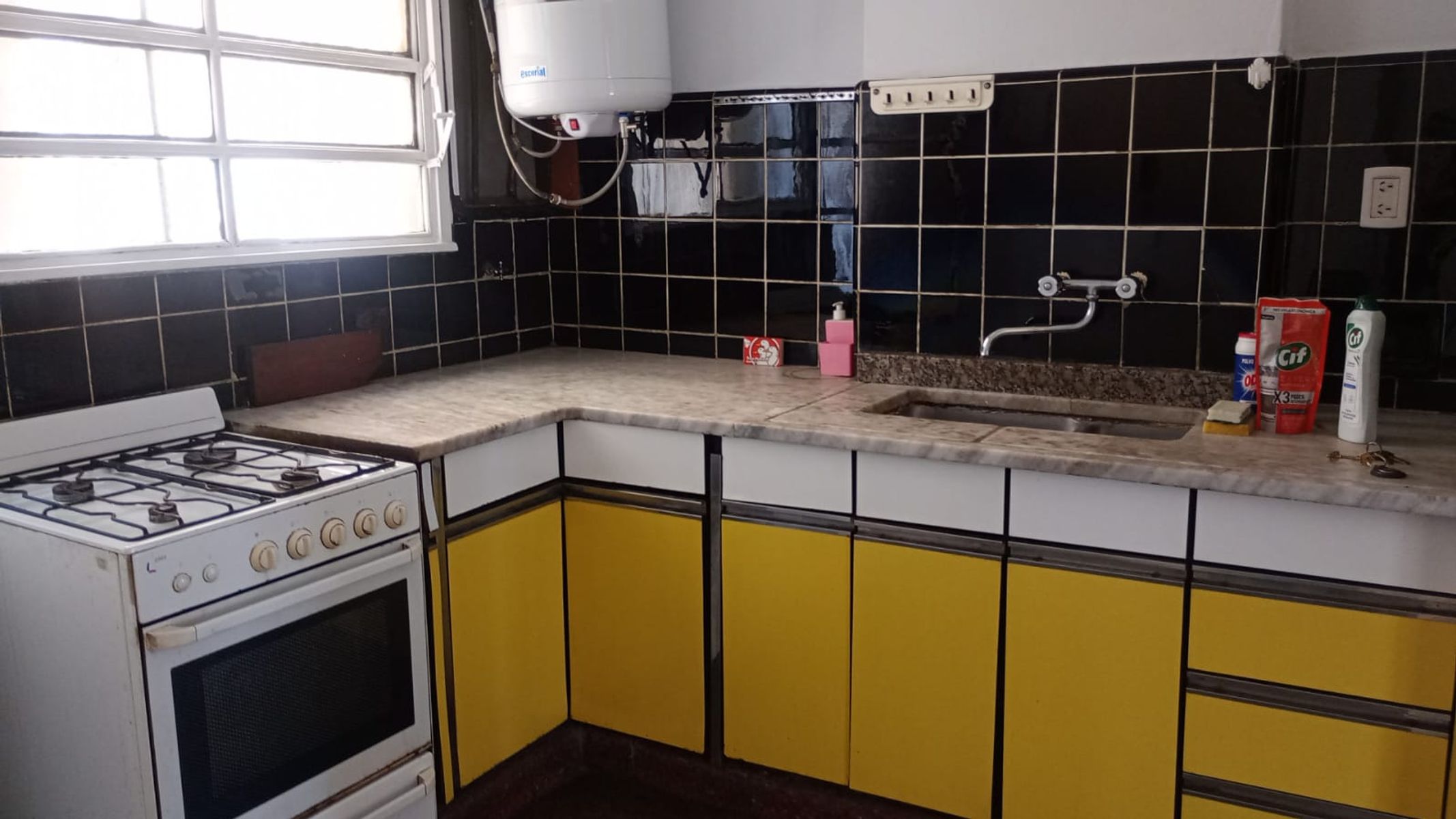 GENERAL PAZ 10750 · Liniers — foto 6