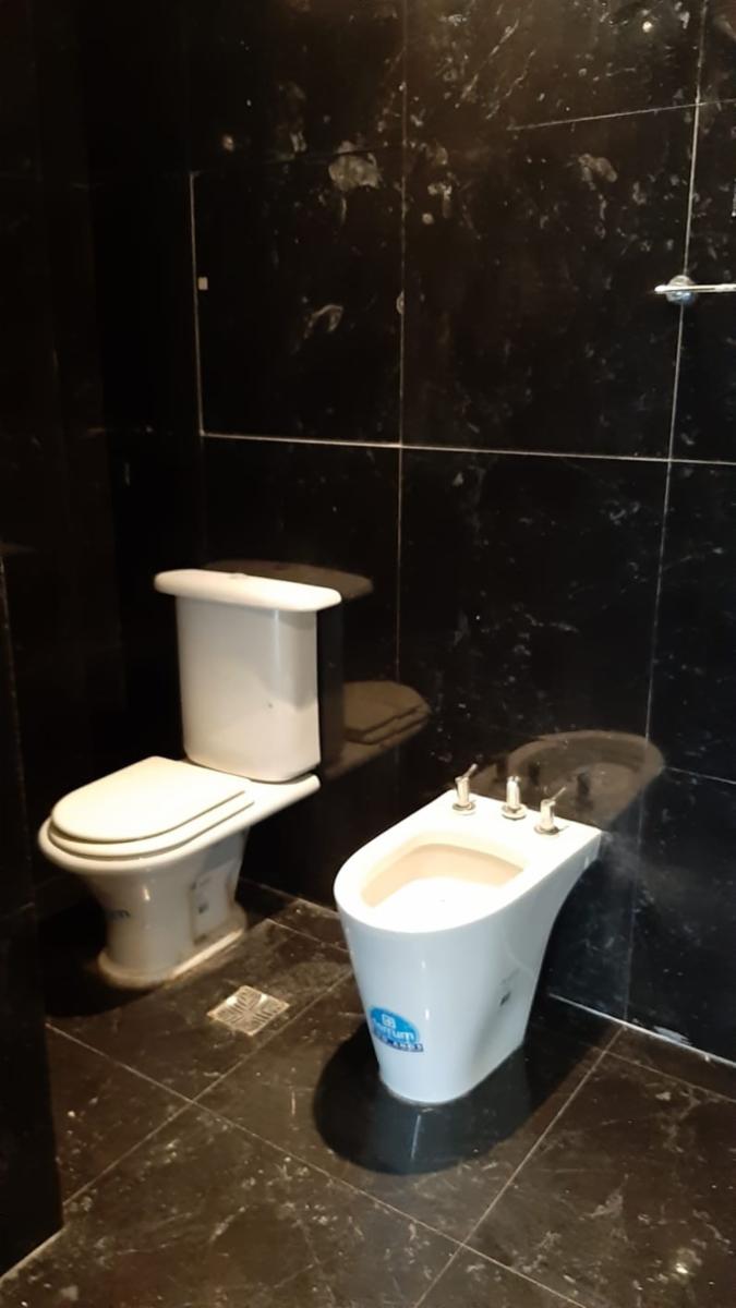 AVDOR. CATTANEO 800 · Morón — foto 19