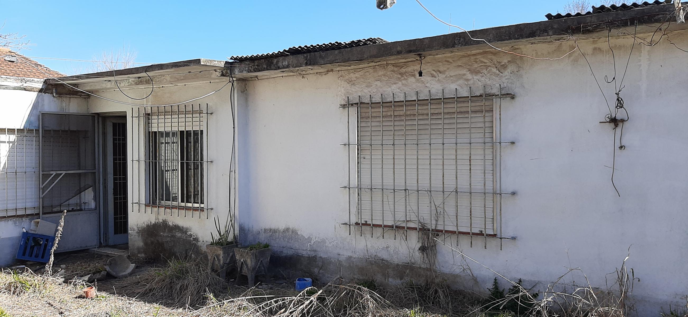 CLAYPOLE - ARISTOBULO DEL VALLE 4339 · Almirante Brown — foto 5