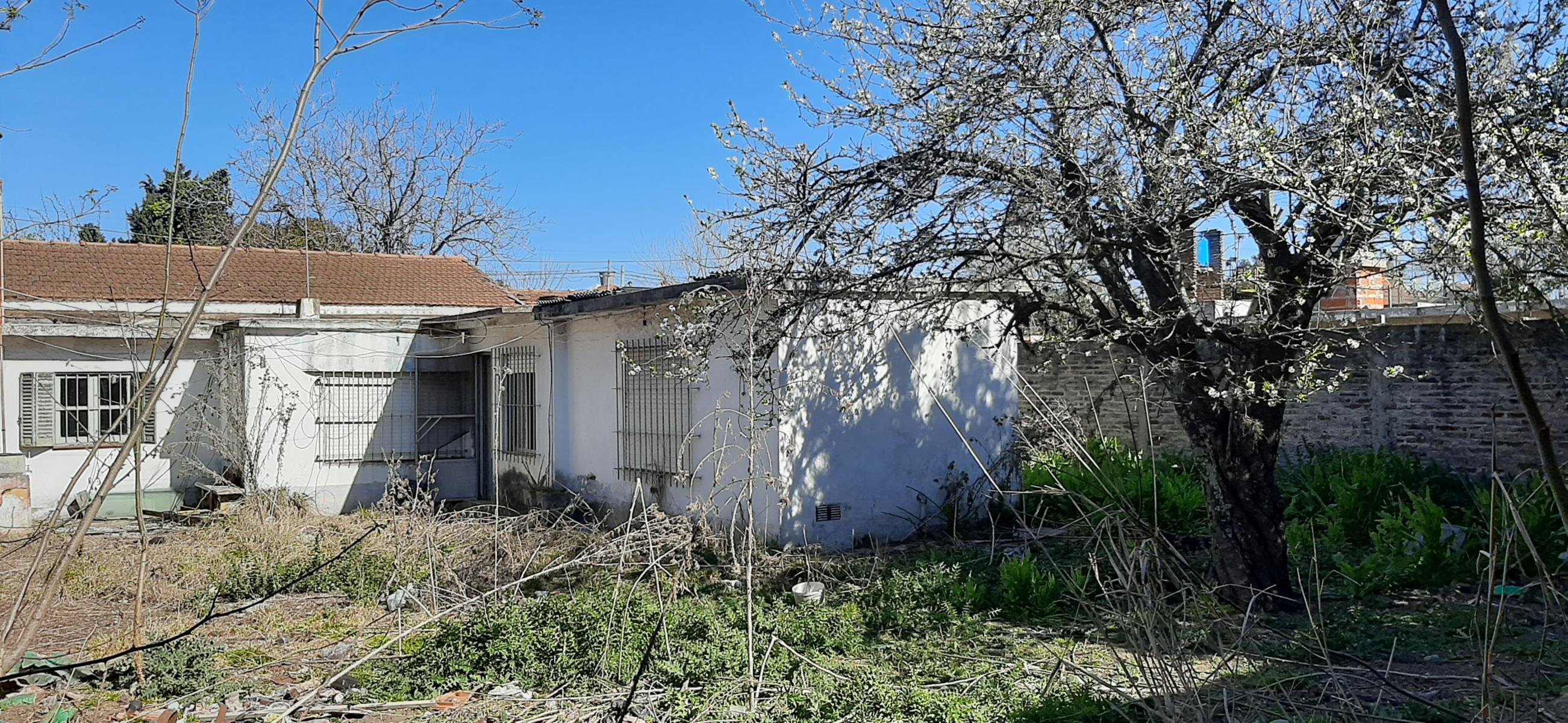 CLAYPOLE - ARISTOBULO DEL VALLE 4339 · Almirante Brown — foto 8