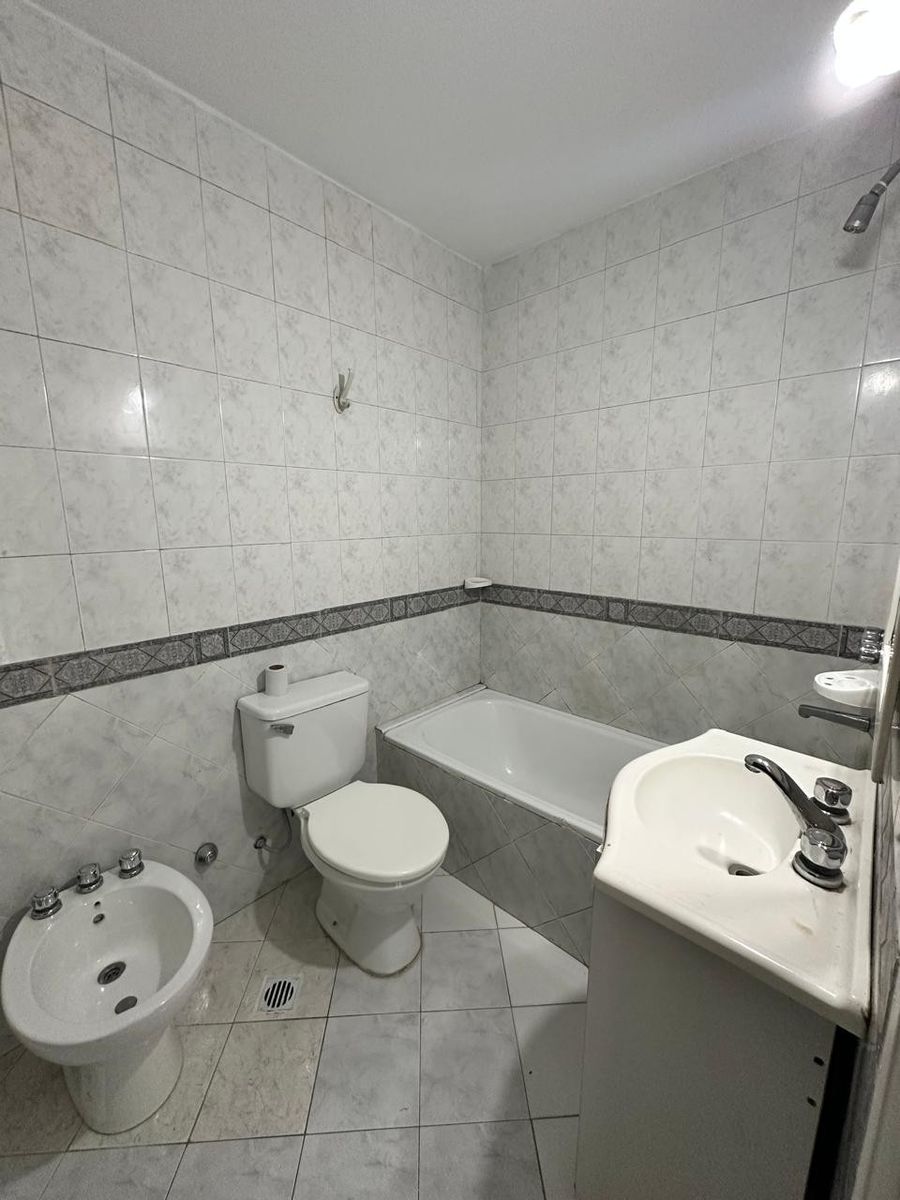 AVDA CROVARA 1700 · La Matanza — foto 10