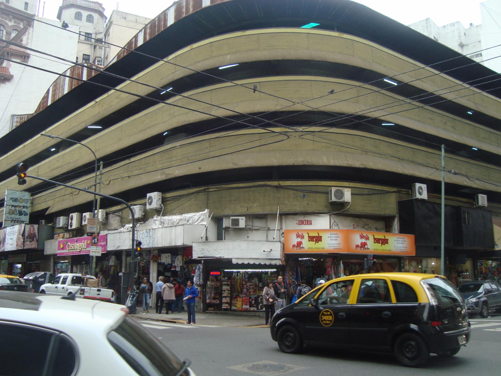 JUAN DOMINGO PERON 2700 · Once — foto 4