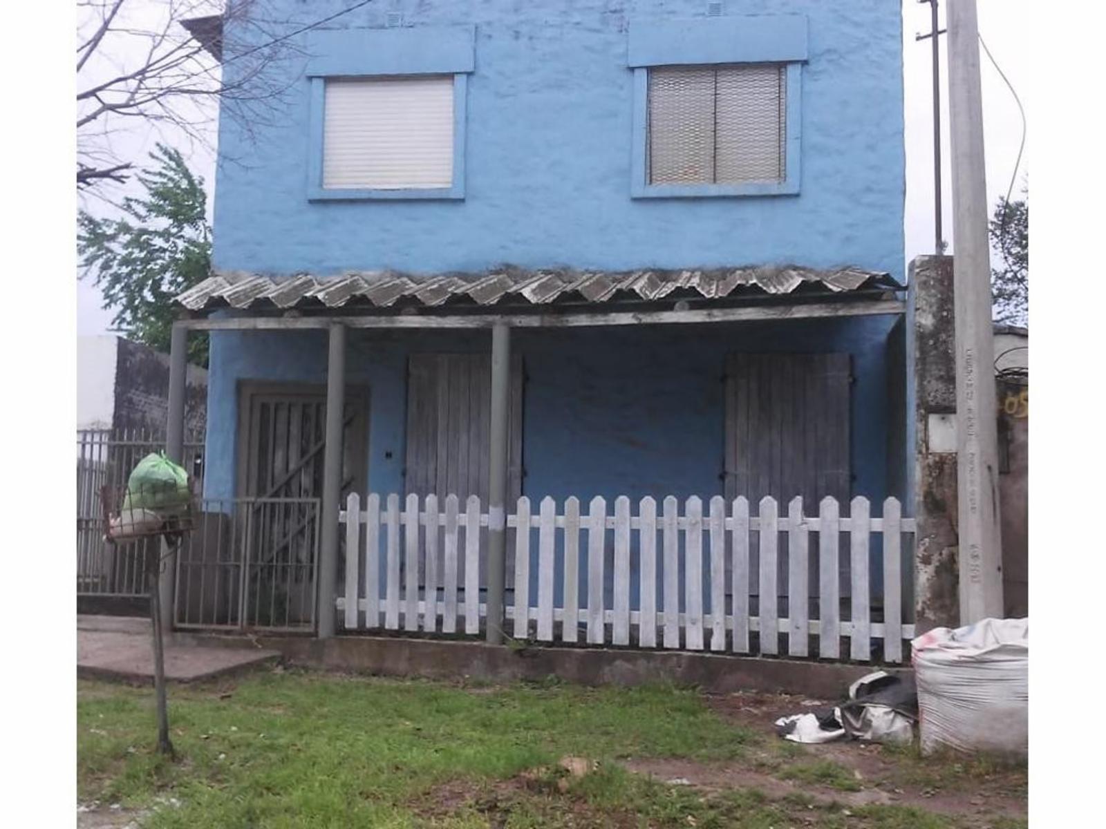 QUINTA EN GUALEGUAYCHÚ CON LOTE DE 672 M² CON CASA DE 3 AMBIENTES