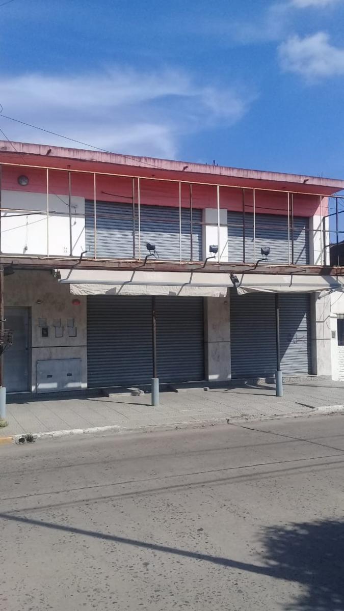 LOCAL CON ENTREPISO A METROS DE RUTA 197
