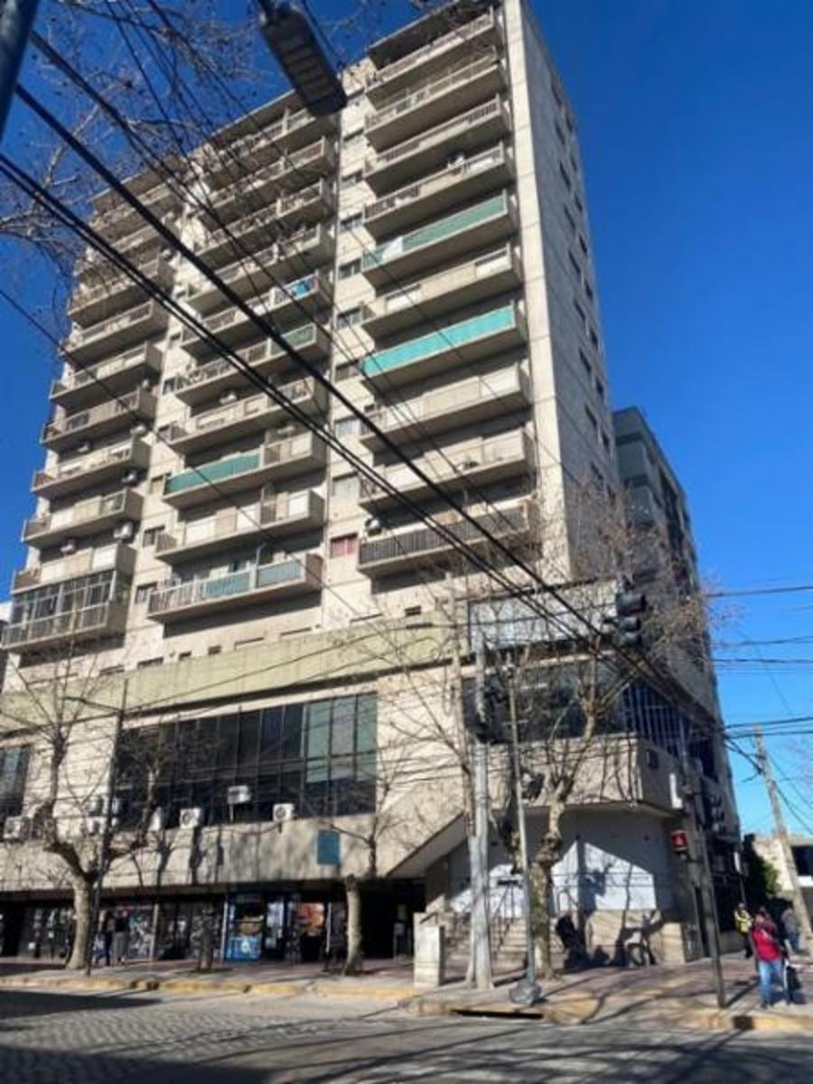 Importantes oficinas en zona céntrica en San Miguel a la venta