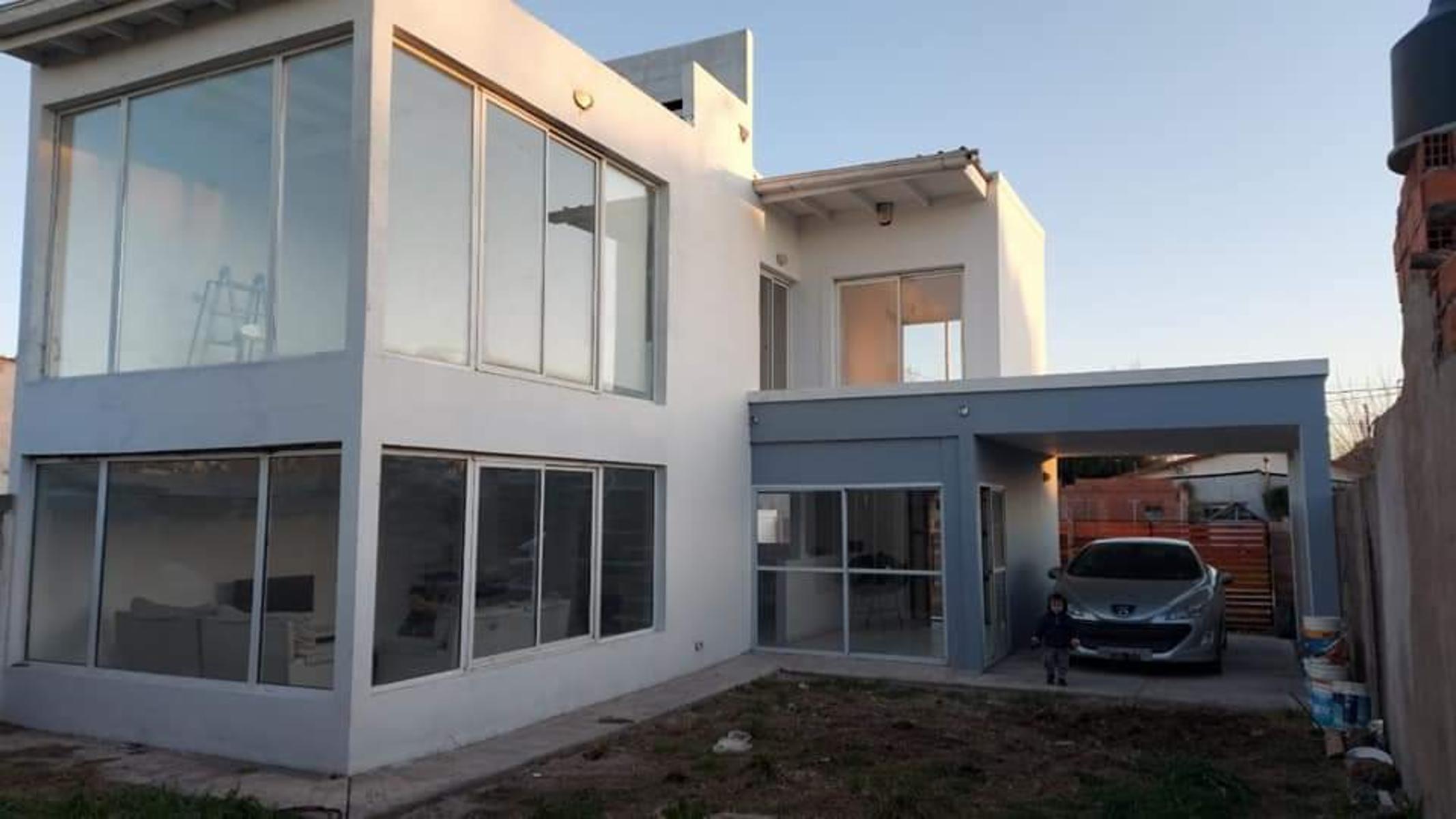 CASA EN VENTA CERCA DEL MAR, BARRIO PLAYA SERENA, MAR DEL PLATA