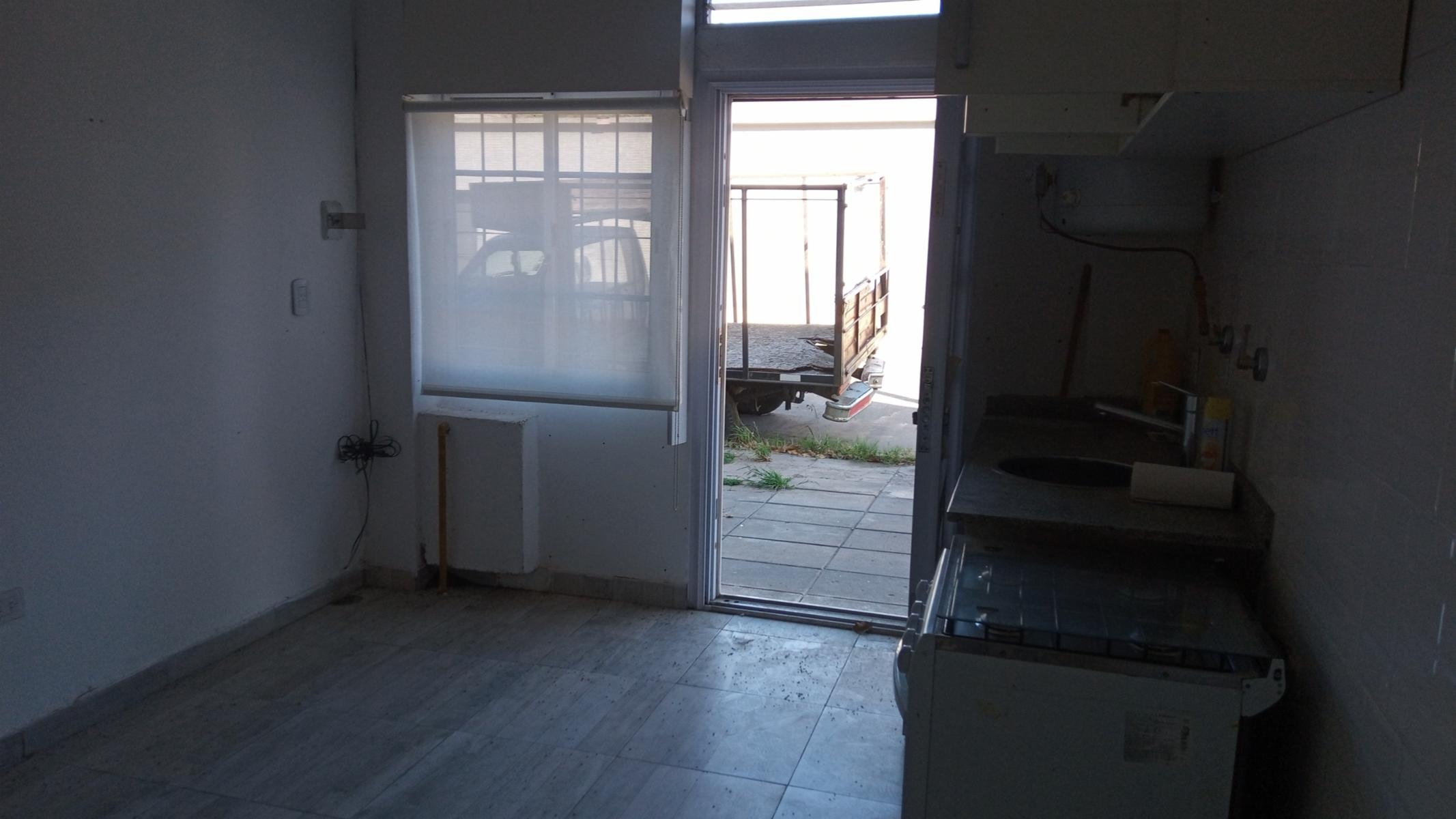 PINO 1200 · Morón — foto 8