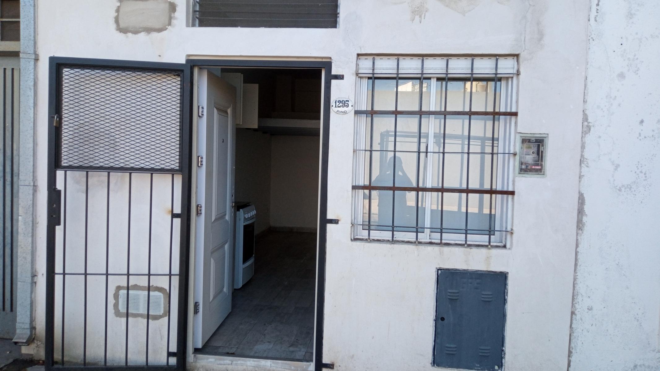 PINO 1200 · Morón — foto 9