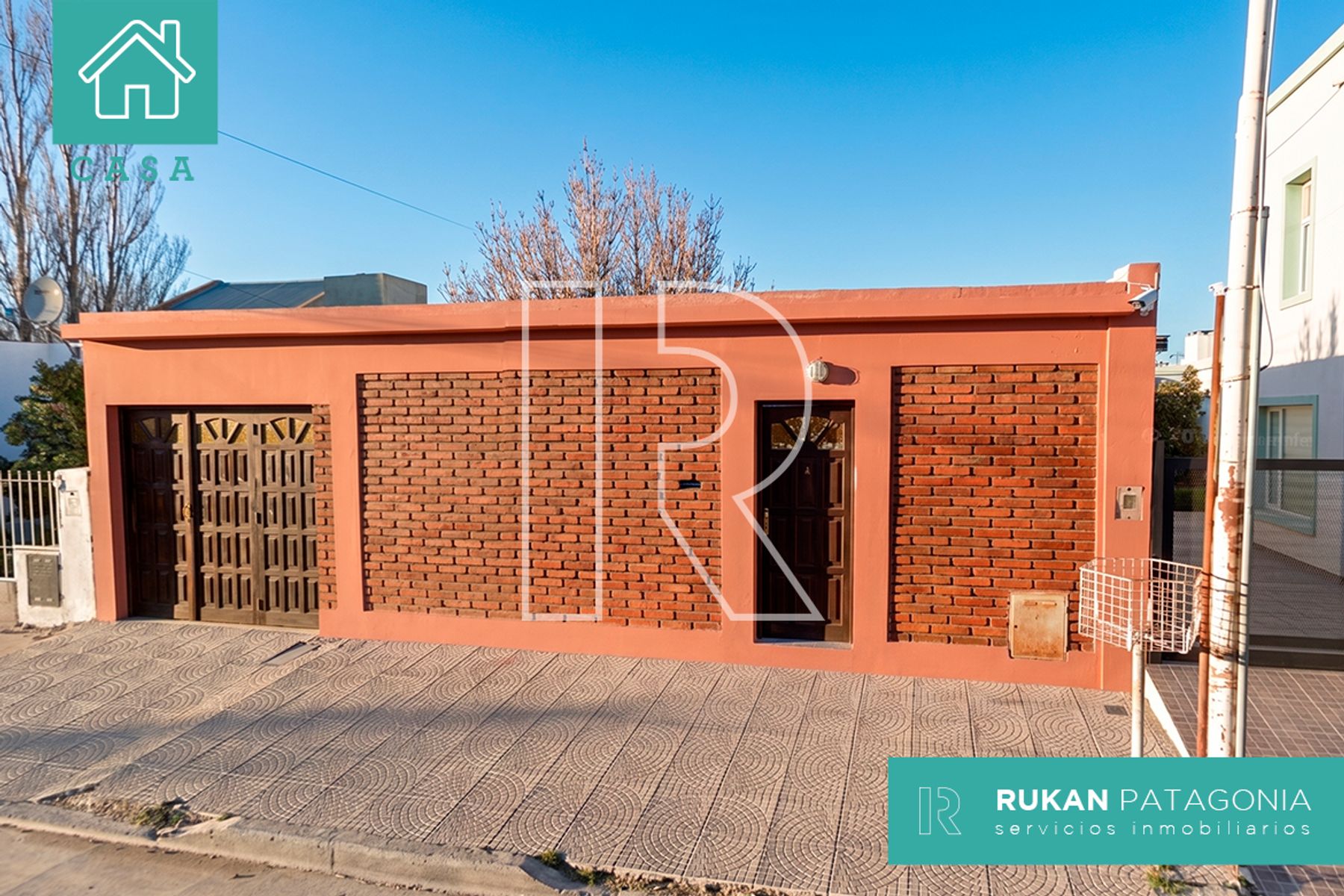 #VentaRUKAN | Casa 3 Habitaciones | Calle ECUADOR | Barrio MIRADOR | Caleta Olivia.-