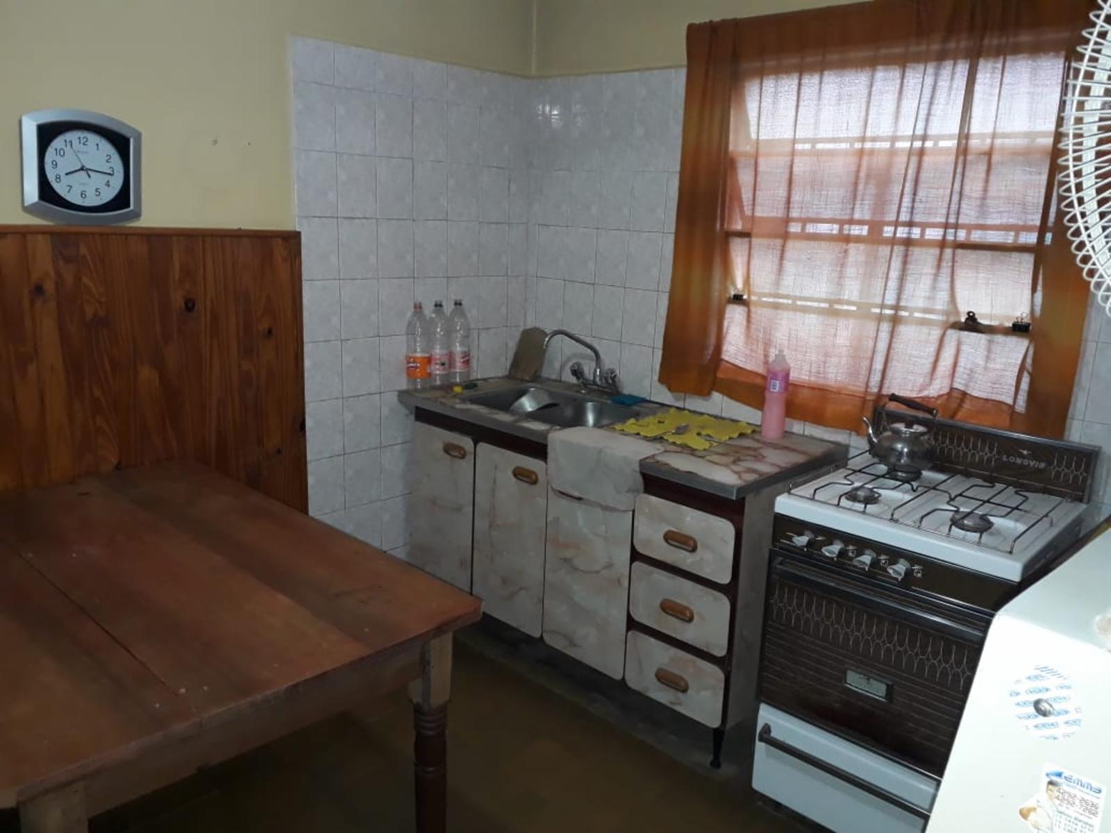 Saenz Peña 1537 · Almirante Brown — foto 4