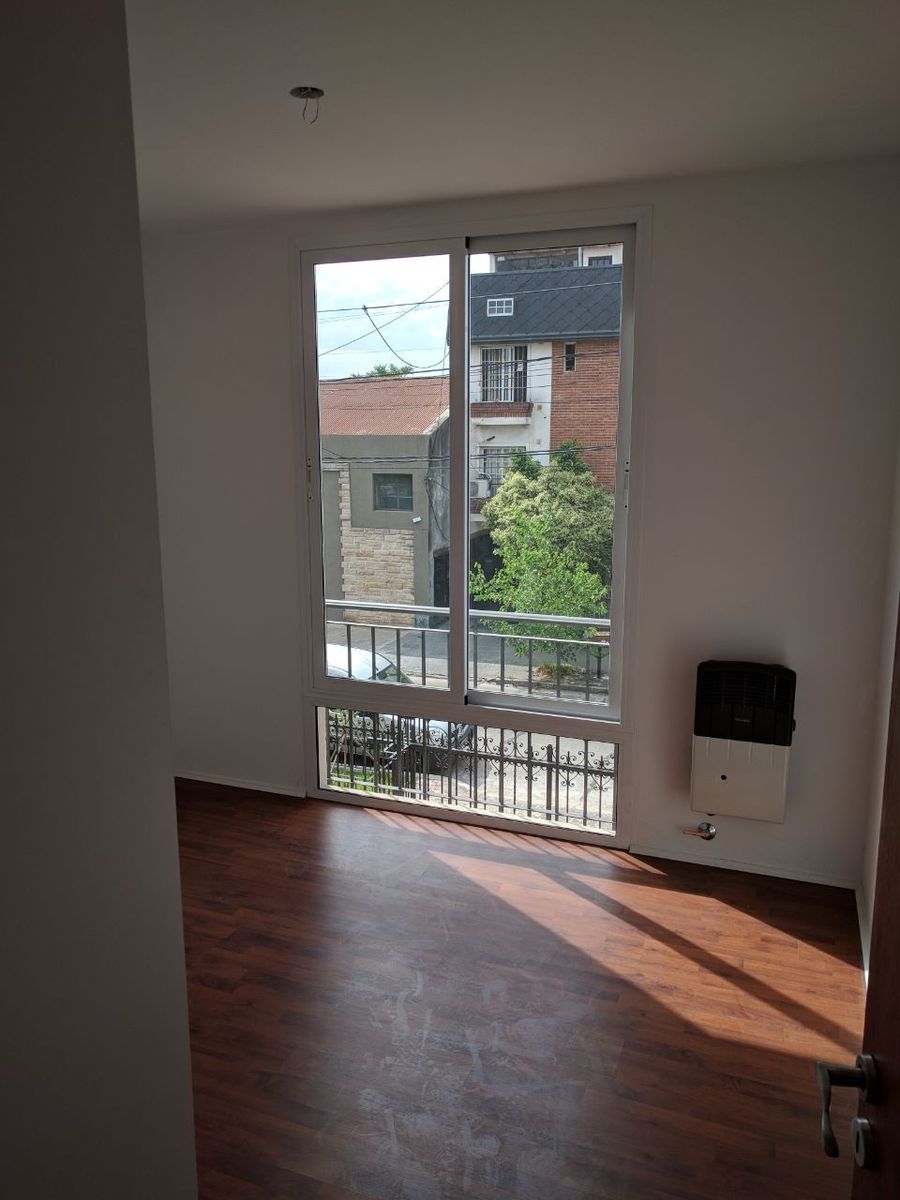 SE VENDE 2 AMB.  ESTRENAR EN RAMOS MEJIAS APTO CREDITO