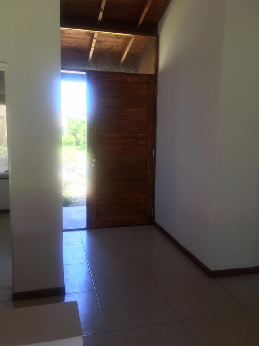 Bernardo de Irigoyen · Escobar — foto 5