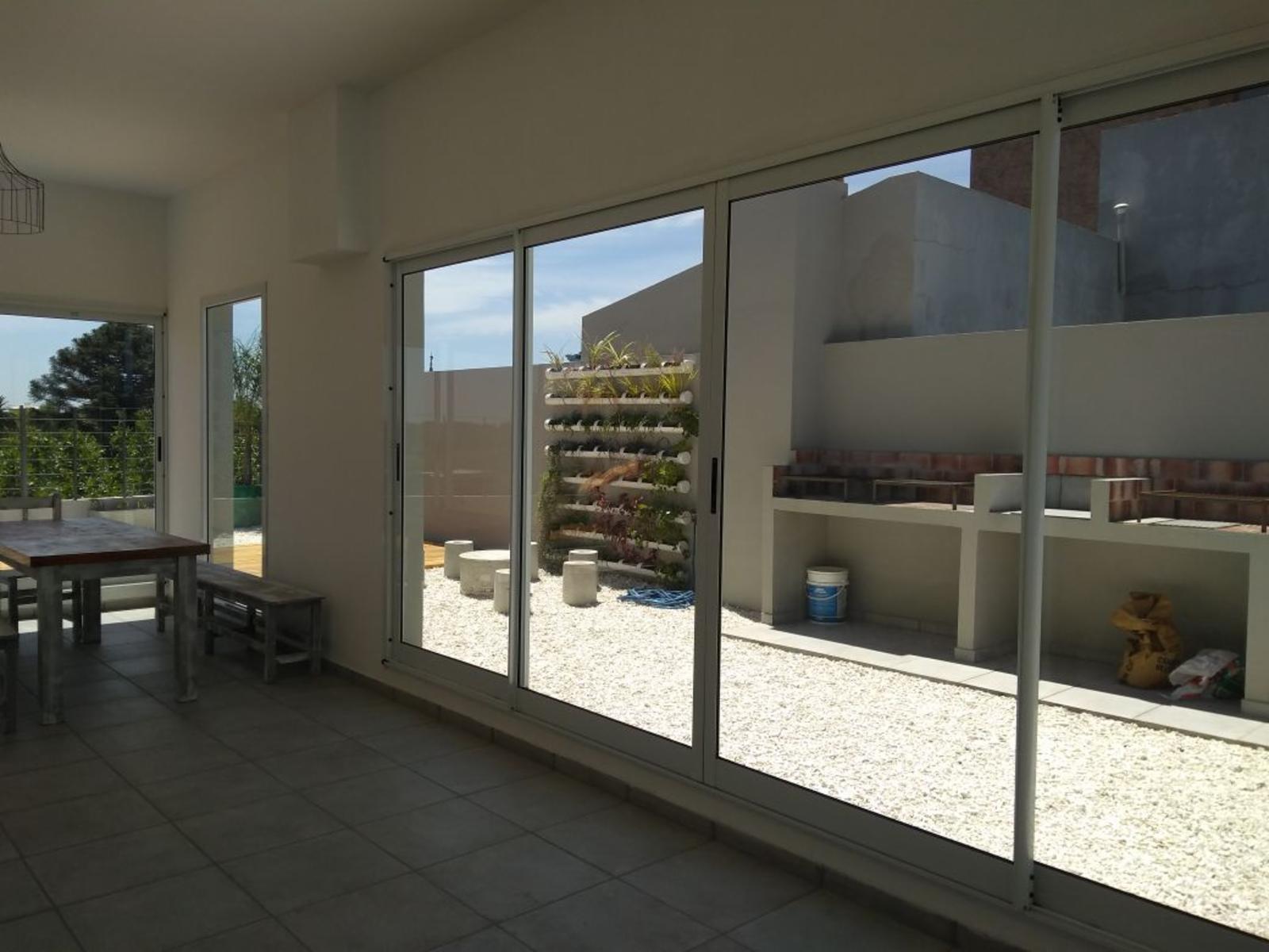 MONTES DE OCA 348/50 · Tigre — foto 12