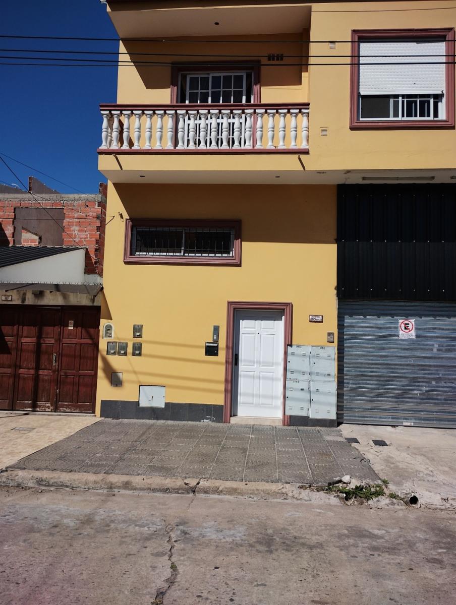 Depto 2 amb contrafrente