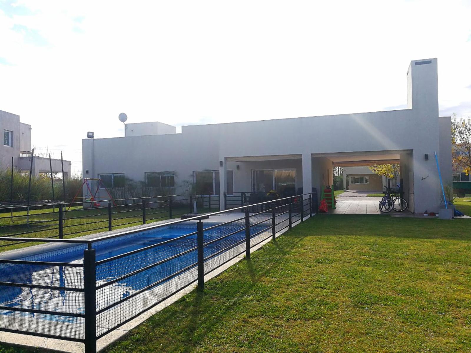 Colectora norte, acceso oeste, Gral. Rodriguez · General Rodriguez — foto 21