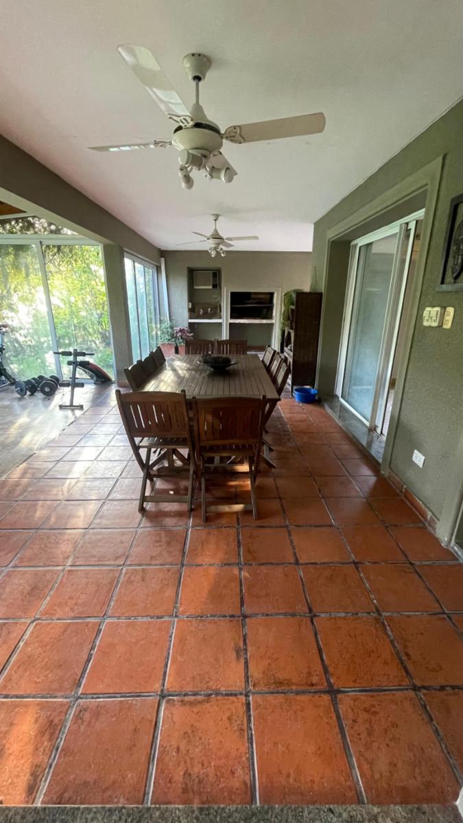 EN VENTA CASA DE TRES DORMITORIOS EN NUEVO COUNTRY DEL GOLF · Yerba Buena — foto 6