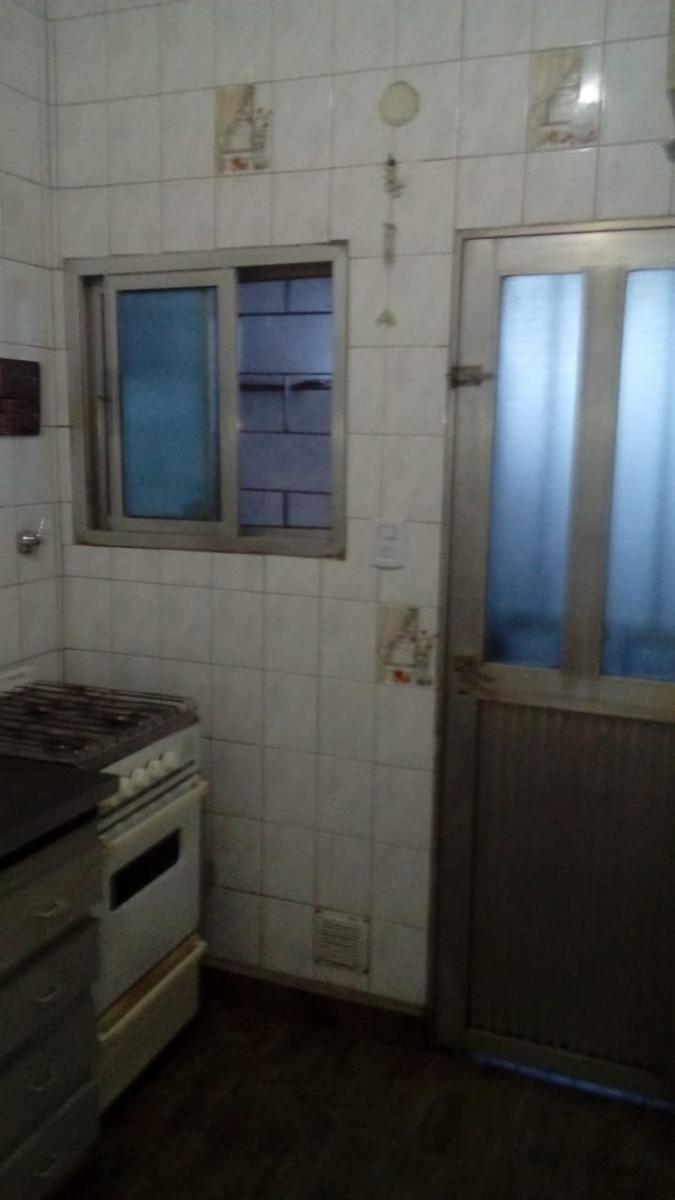 VICTOR HUGO 1200 · Avellaneda — foto 14
