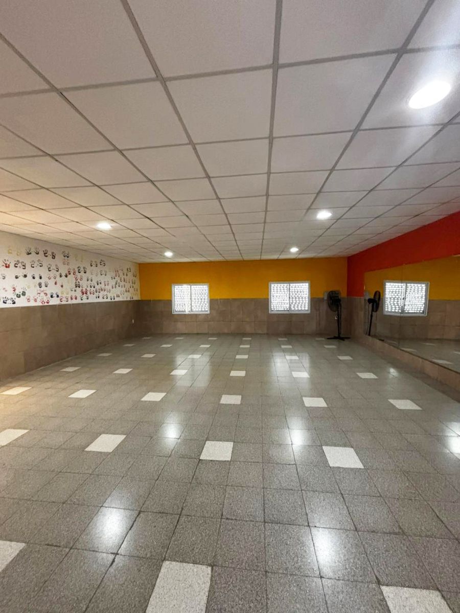 Hipólito Irigoyen 2063 · Las Colonias — foto 15